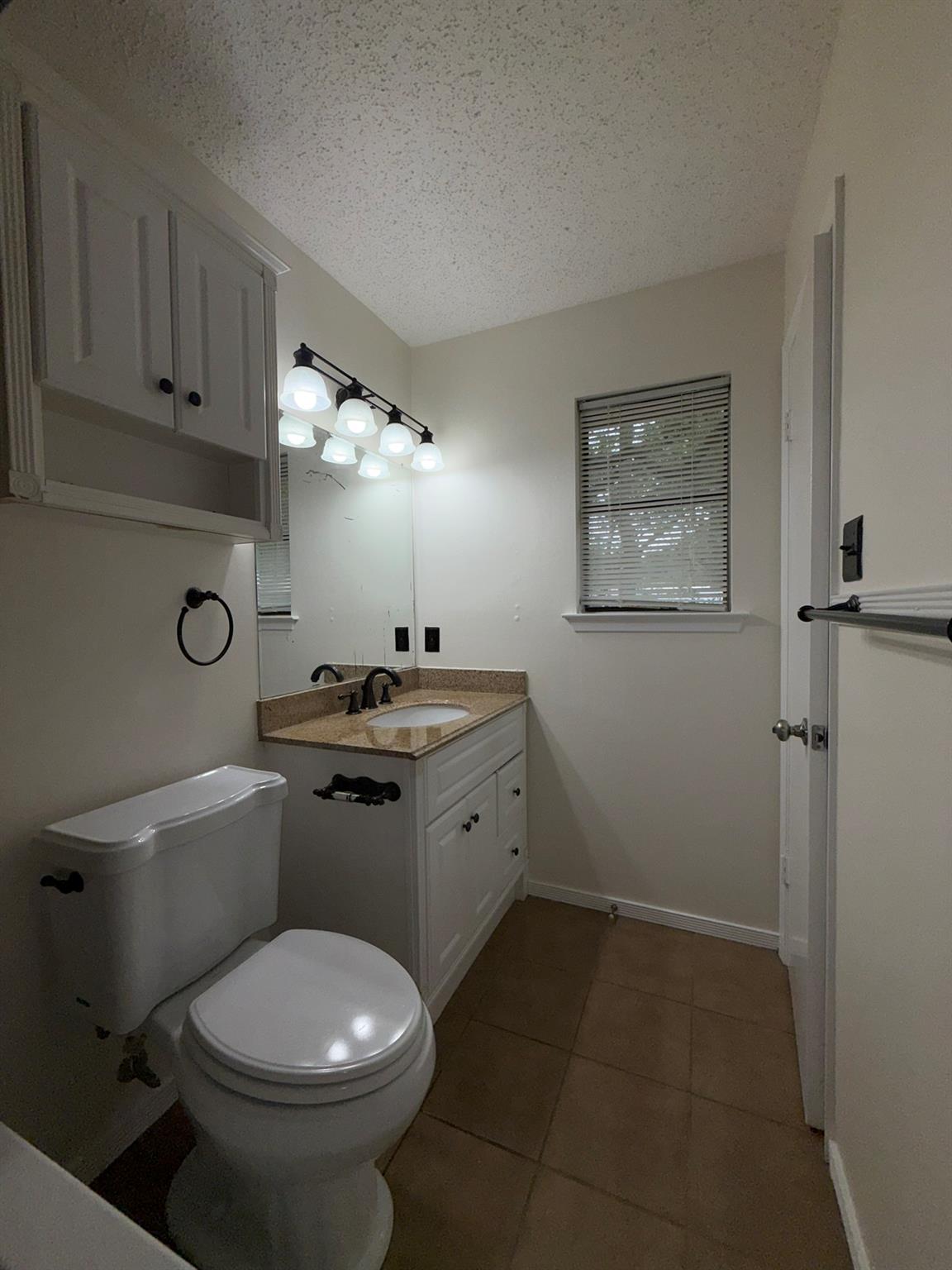 305 KIMBERLY Dr, Austin, TX 78745