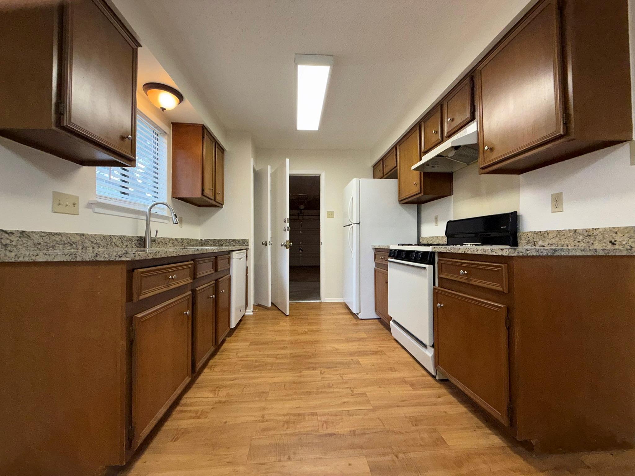 305 KIMBERLY Dr, Austin, TX 78745