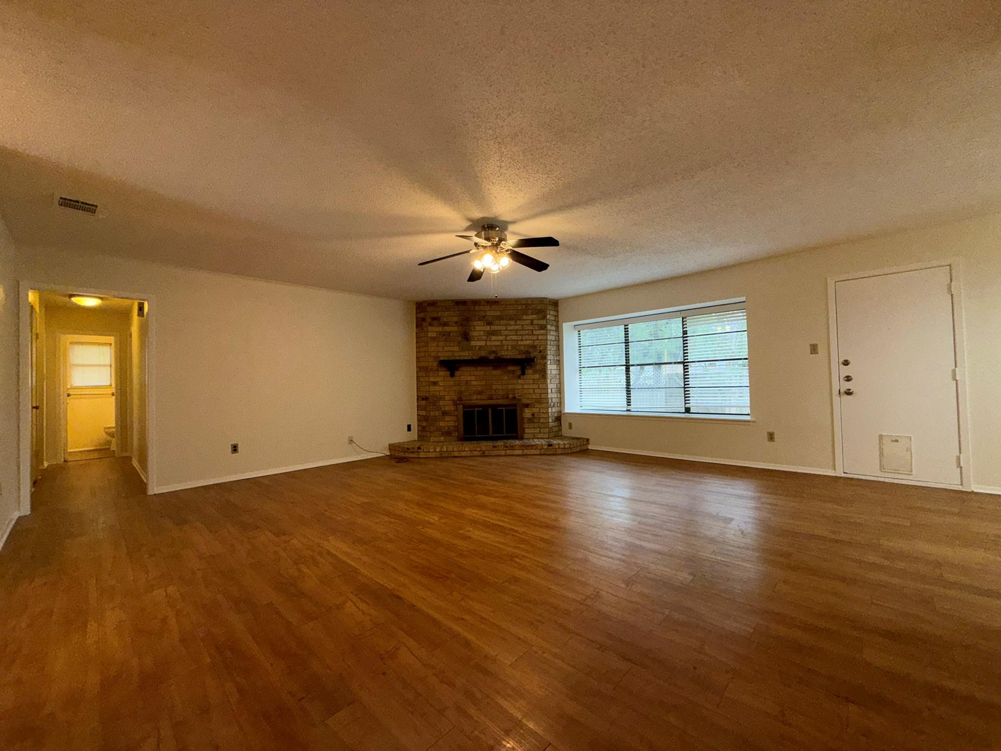 305 KIMBERLY Dr, Austin, TX 78745