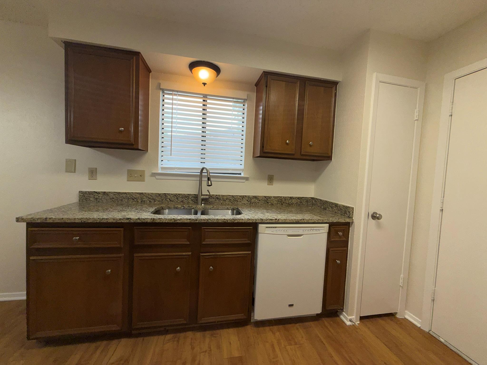 305 KIMBERLY Dr, Austin, TX 78745