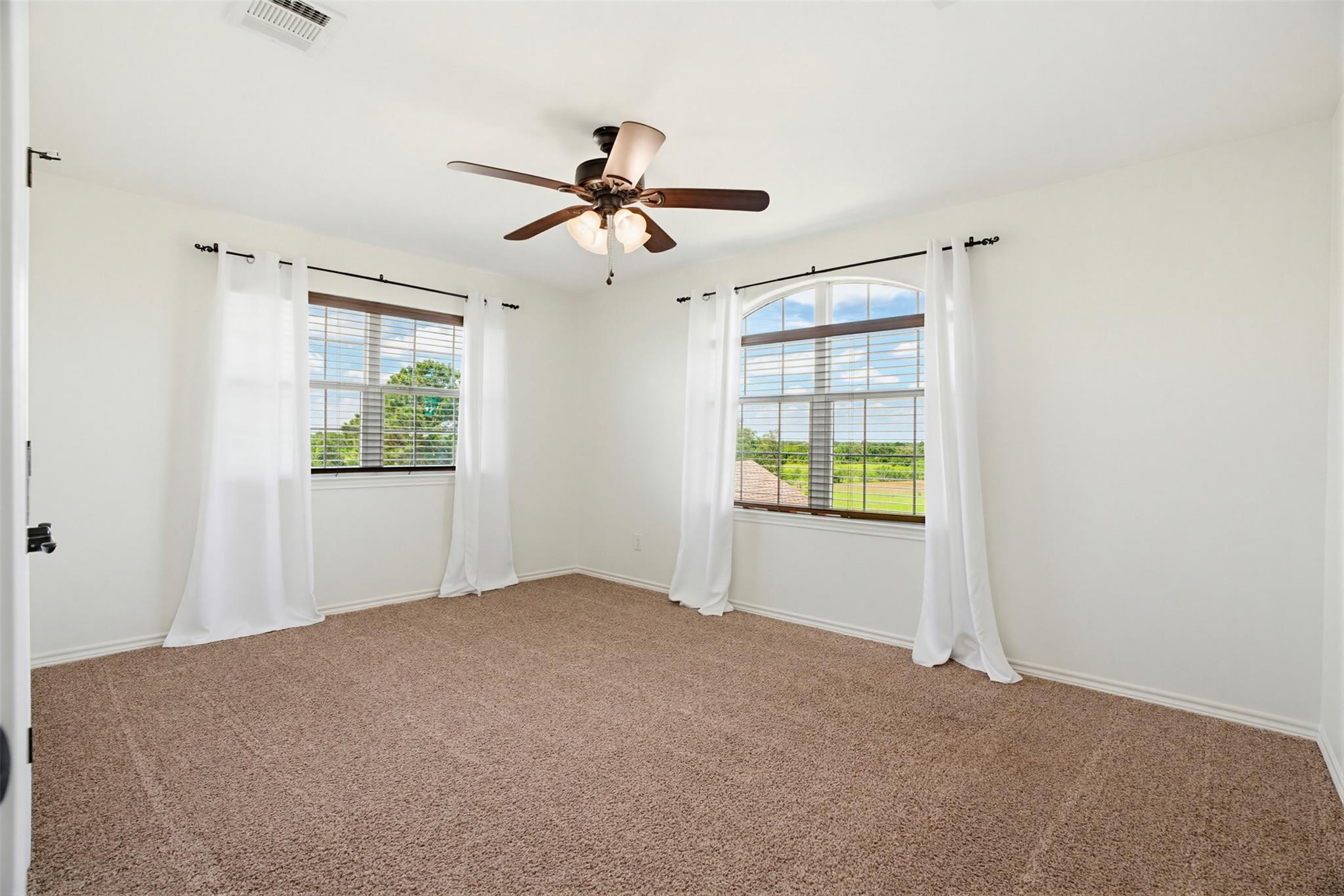 489 Boyd Ln, Rockdale, TX 76567
