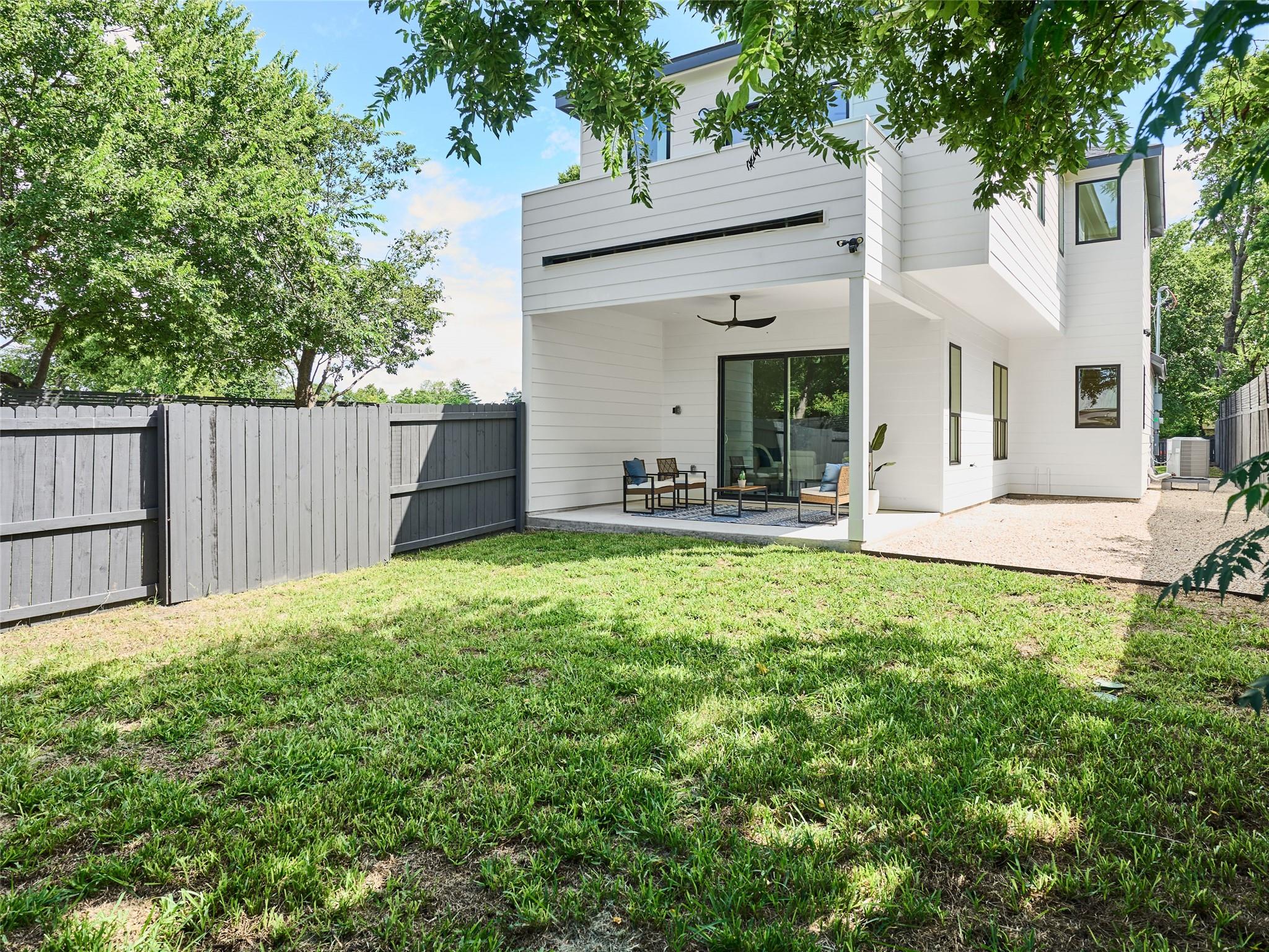 412 Hackberry Ln # 1, Austin, TX 78753