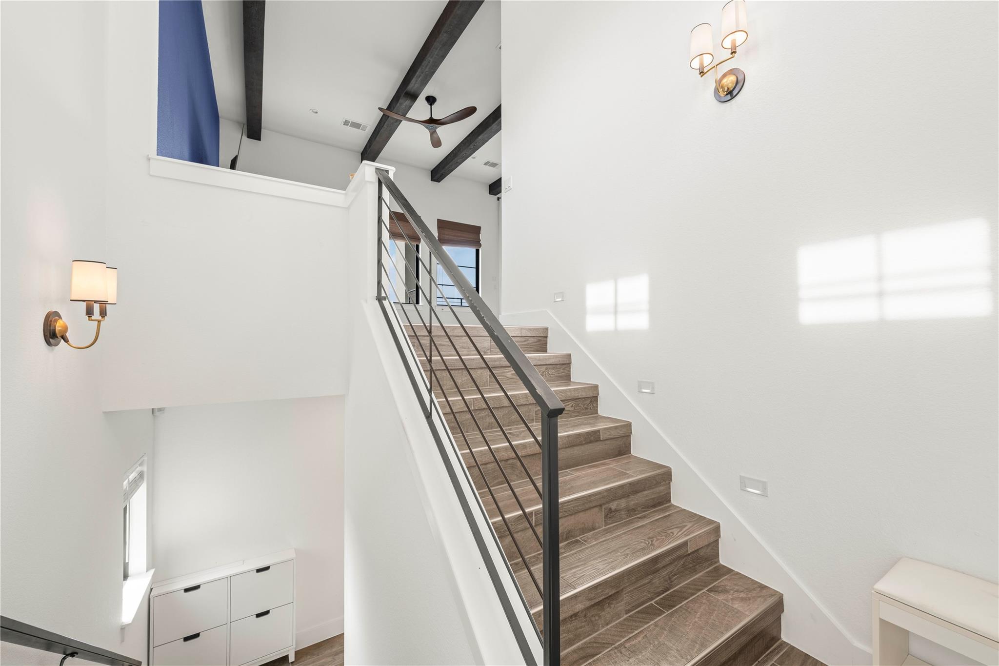 211 Honey Creek #6 Ct, Austin, TX 78738