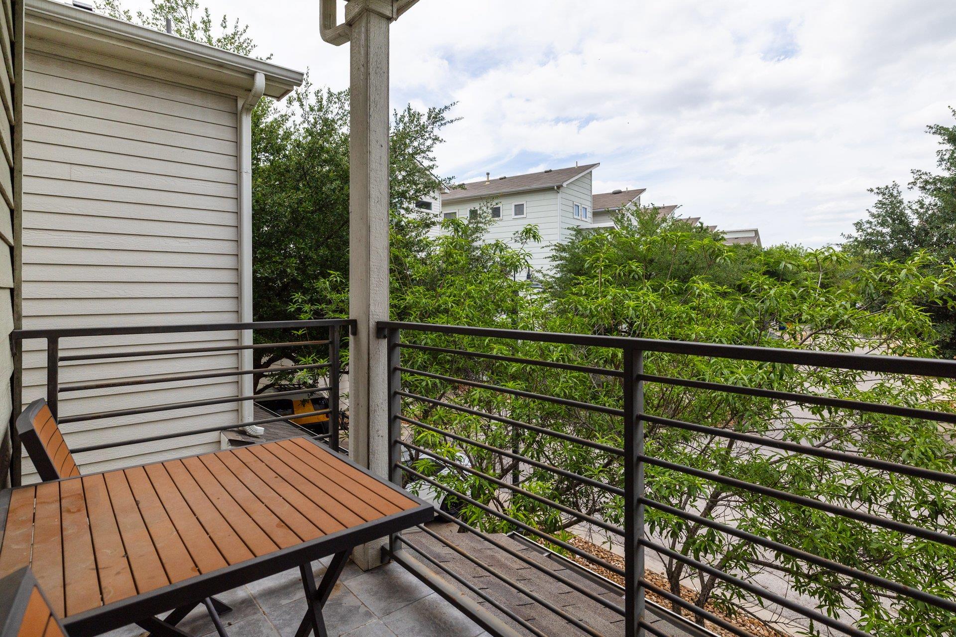 2705 Halcyon Dr # 7, Austin, TX 78702