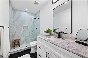 5911 Sheridan Ave Ln # C202, Austin, TX 78723