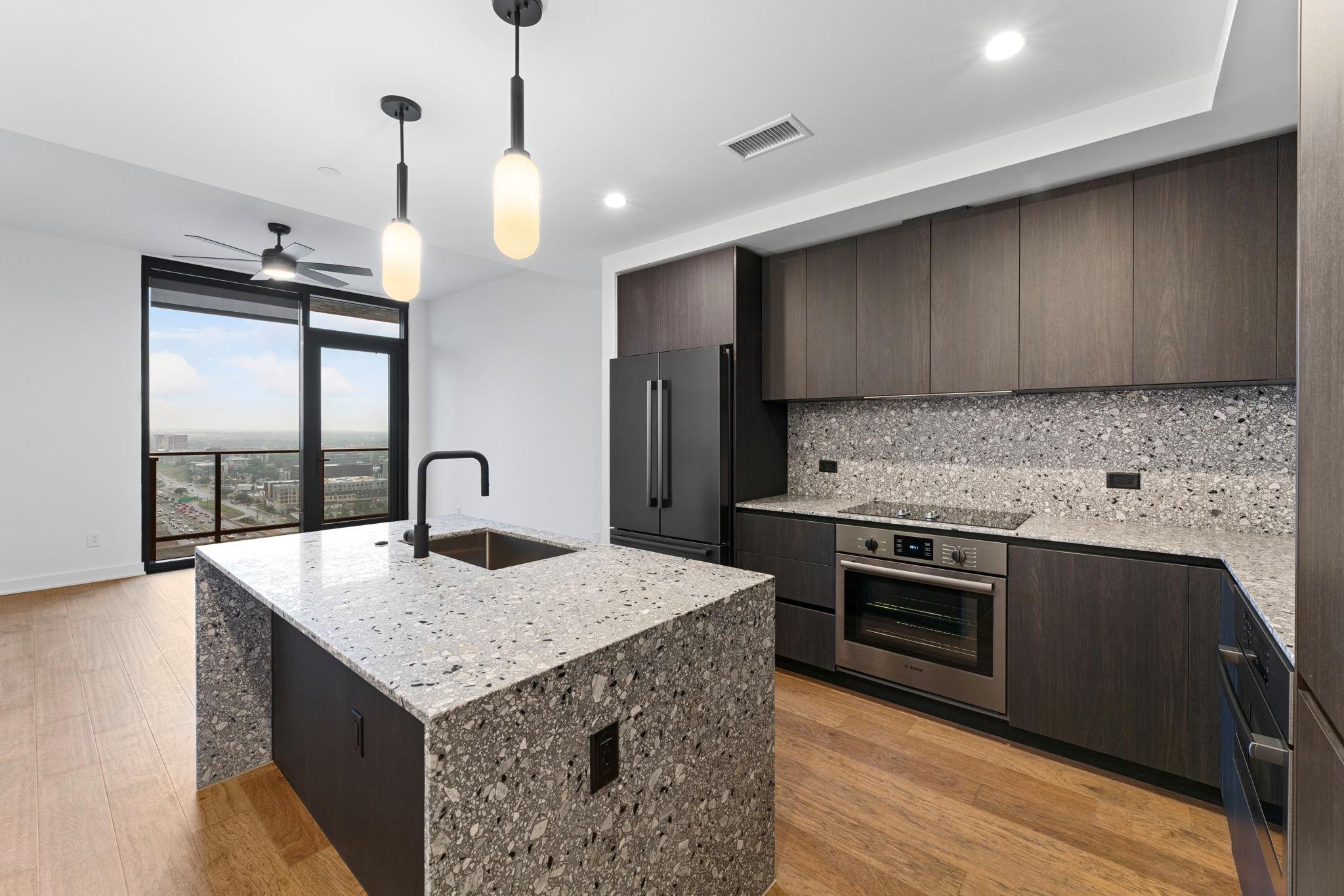 84 East Ave # 2302, Austin, TX 78701