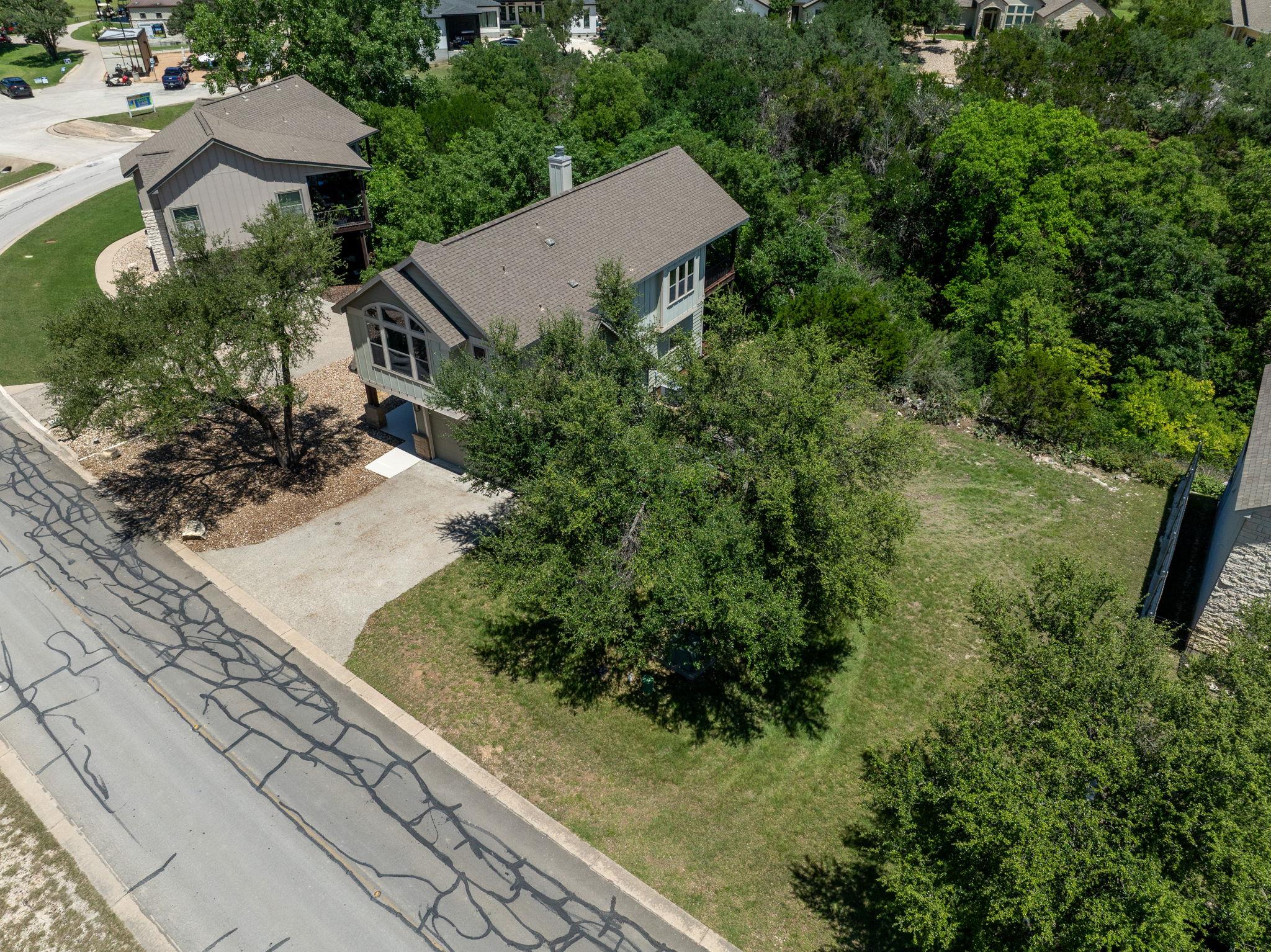 433 Venture Blvd S, Point Venture, TX 78645