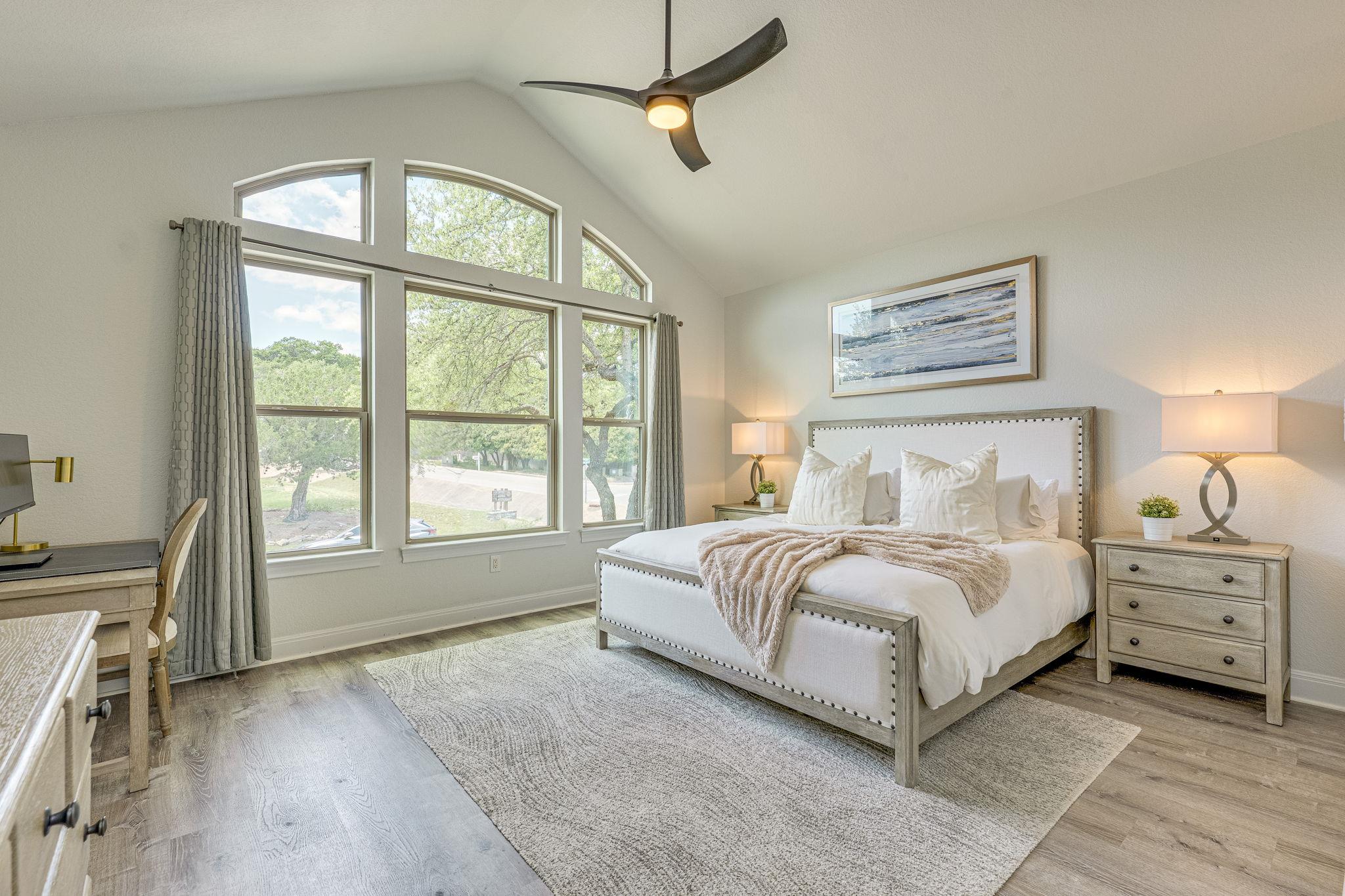 433 Venture Blvd S, Point Venture, TX 78645