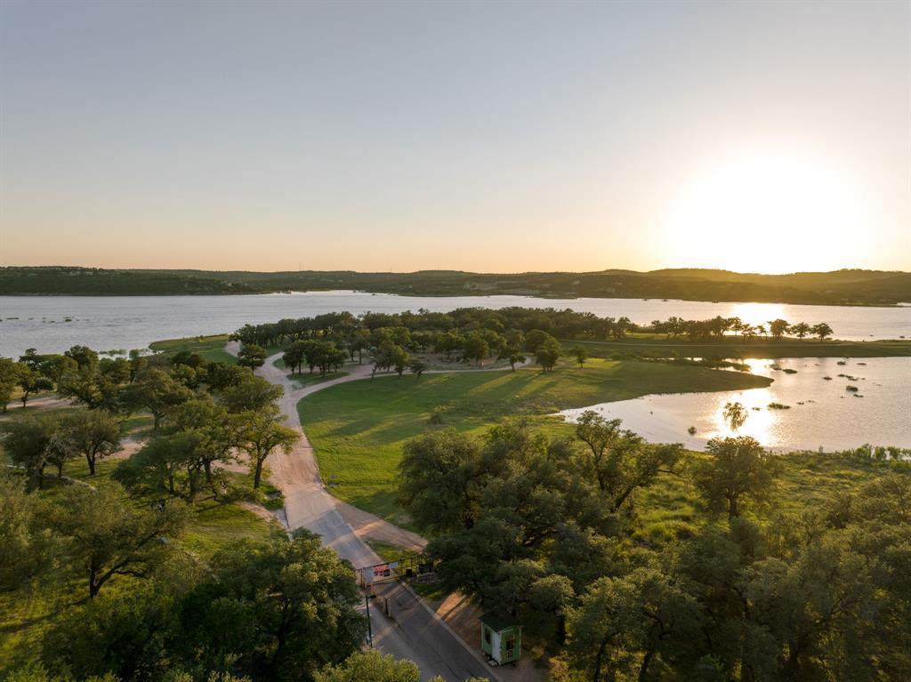 433 Venture Blvd S, Point Venture, TX 78645