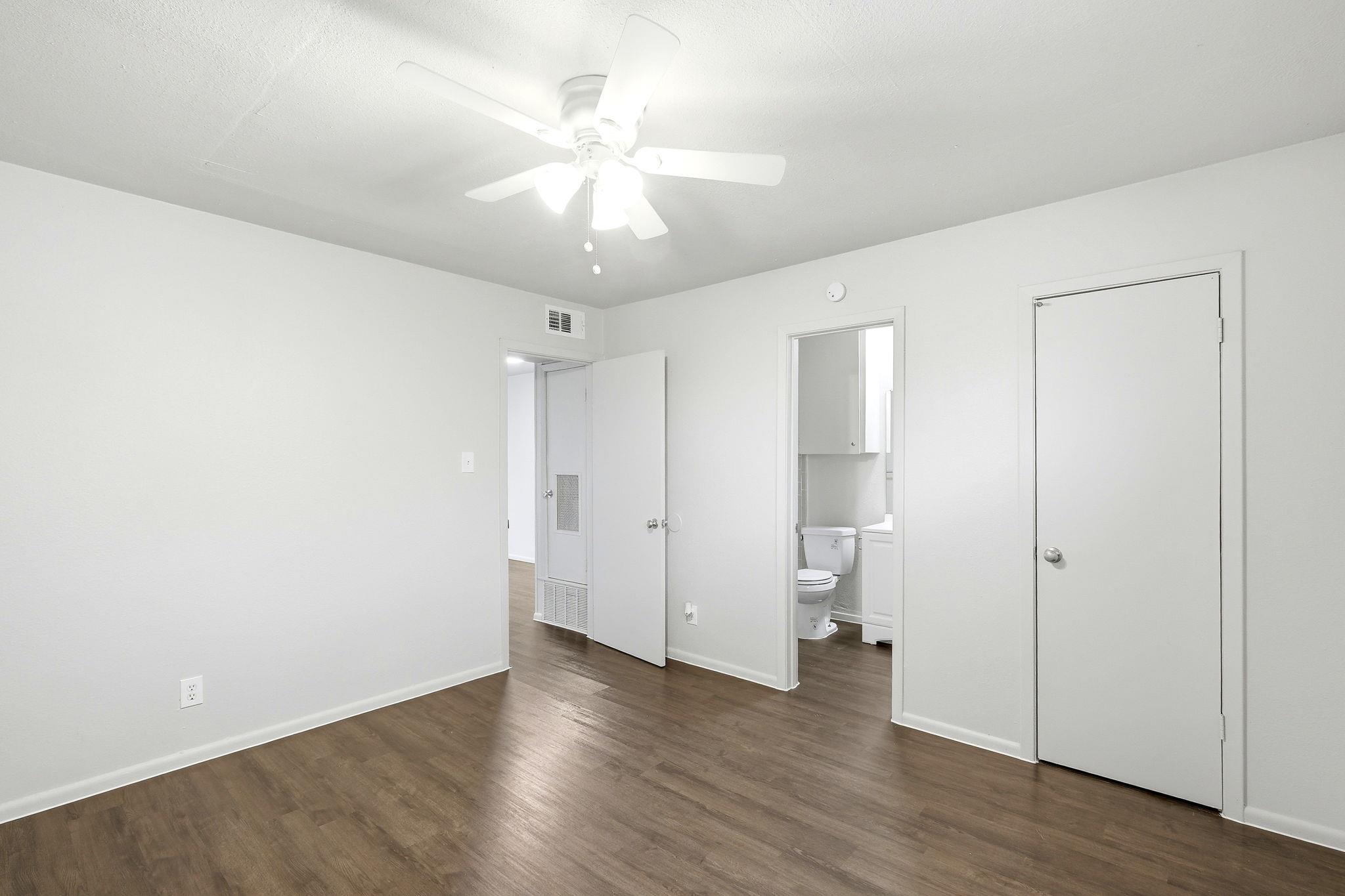 2319 Greenfield Pkwy # 210, Austin, TX 78741