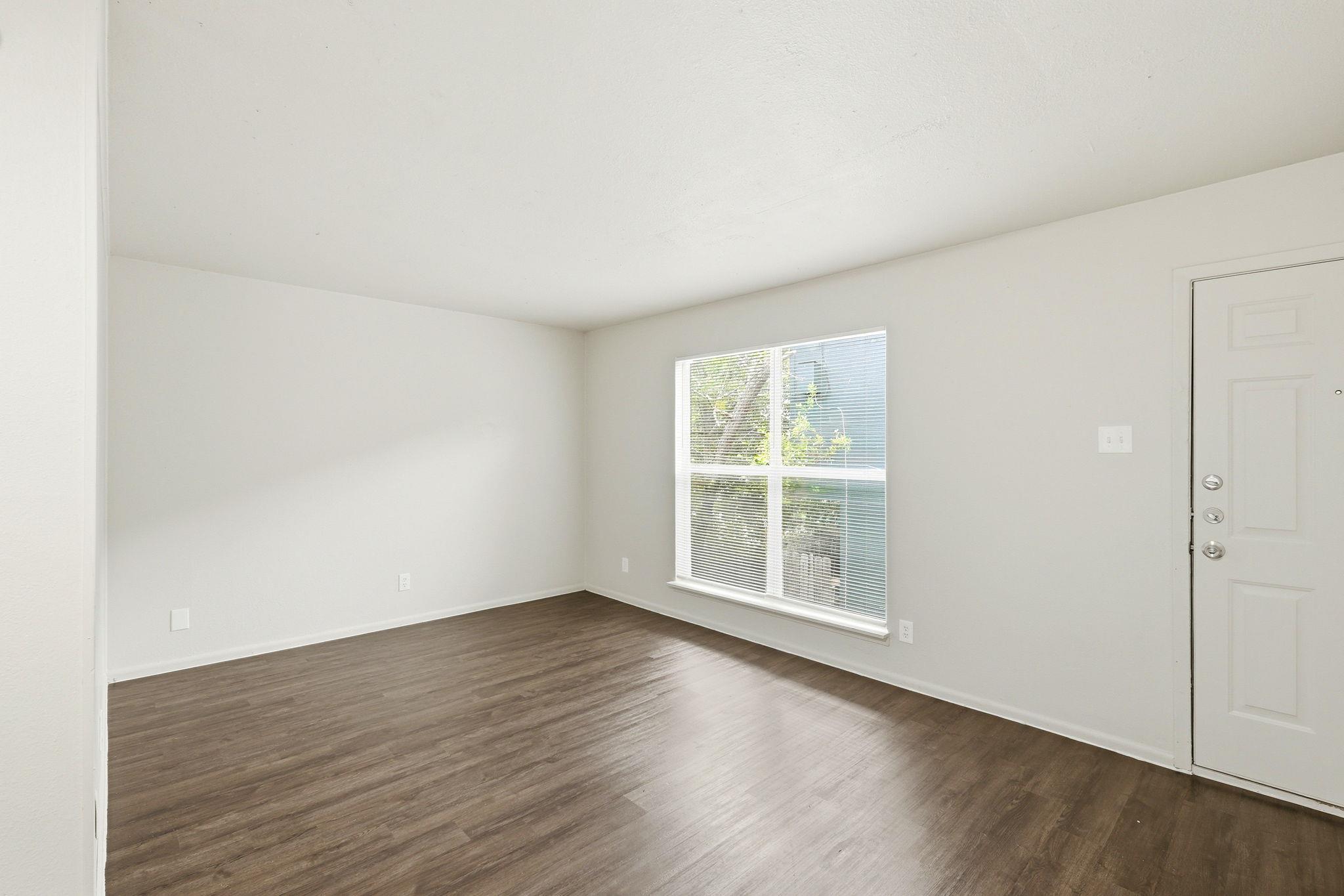 2319 Greenfield Pkwy # 210, Austin, TX 78741