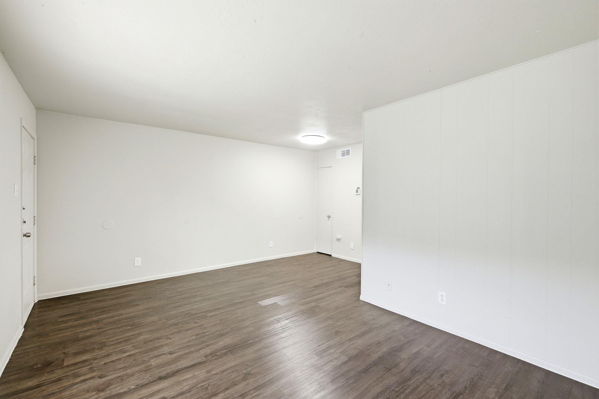 2319 Greenfield Pkwy # 210, Austin, TX 78741