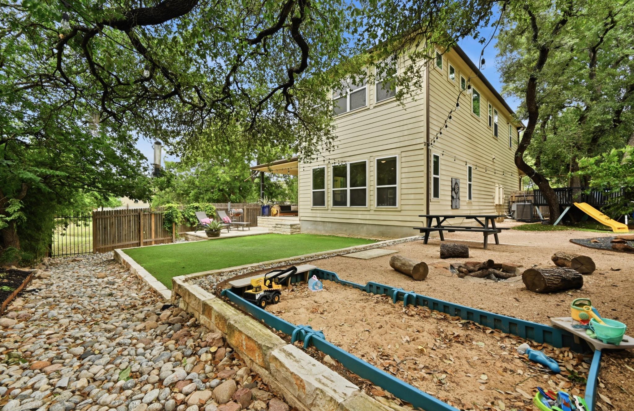 8813 Jodie Ln, Austin, TX 78748