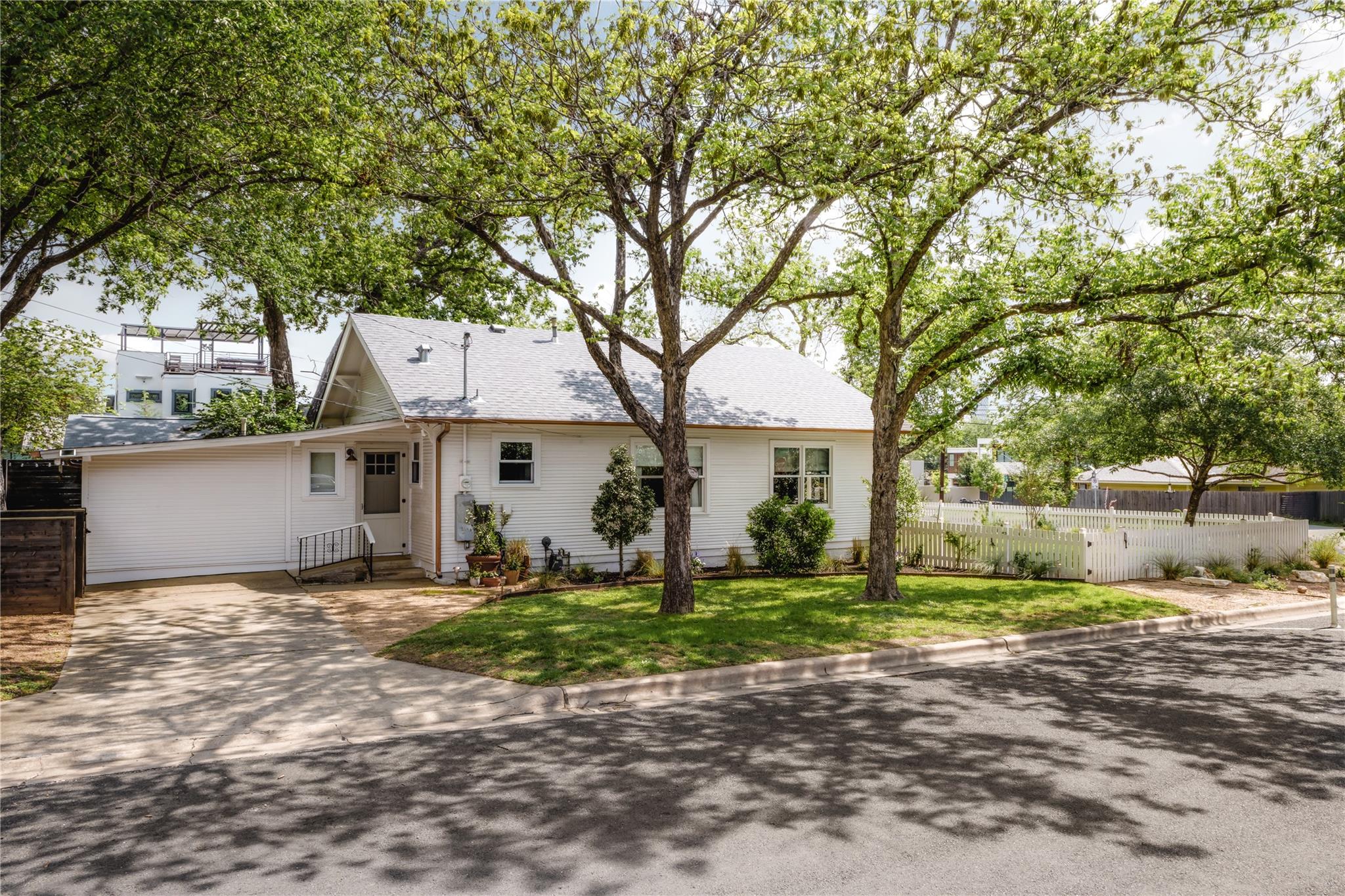 1504 Bluebonnet Ln, Austin, TX 78704