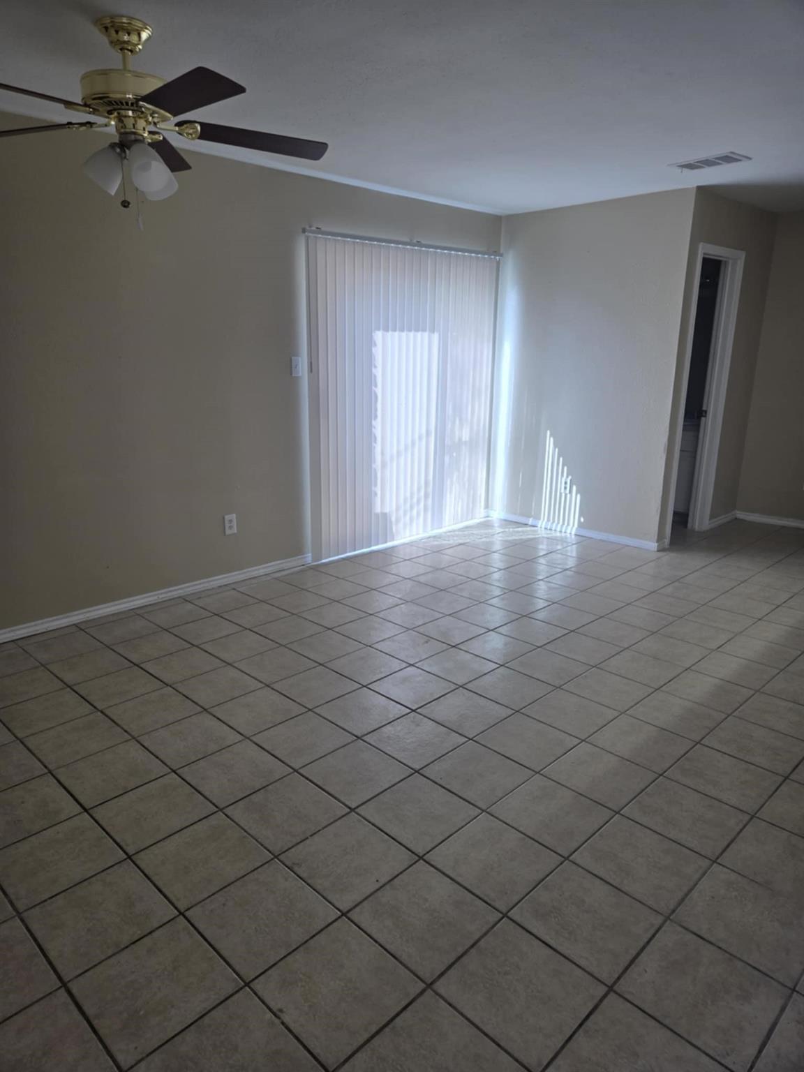 2209 Creekside Ln # C, Georgetown, TX 78626