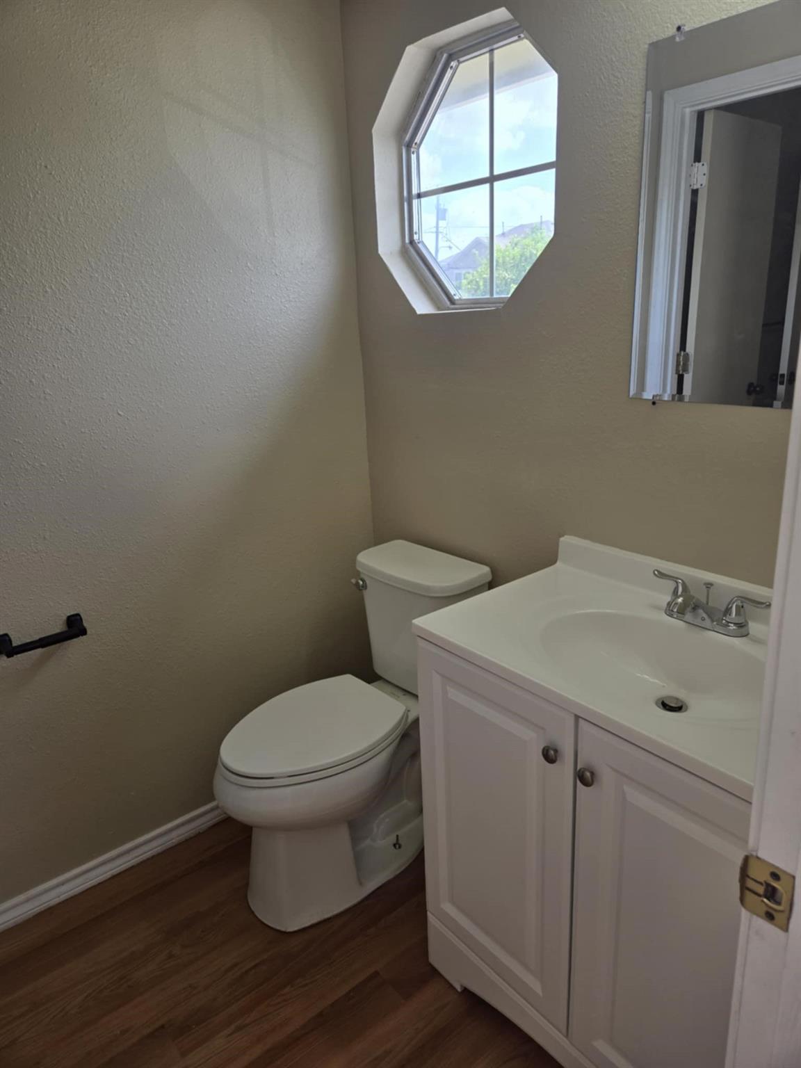 2209 Creekside Ln # C, Georgetown, TX 78626