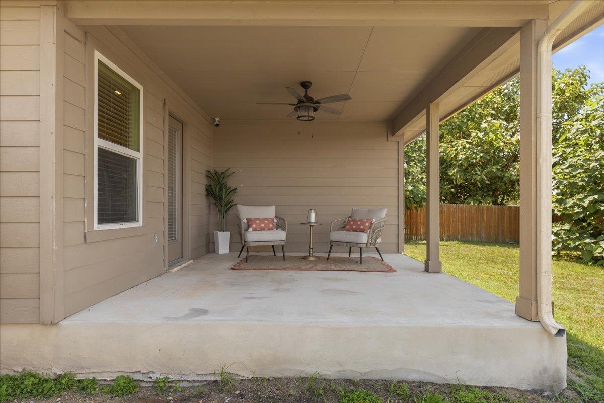300 Nueces River Trl, Hutto, TX 78634