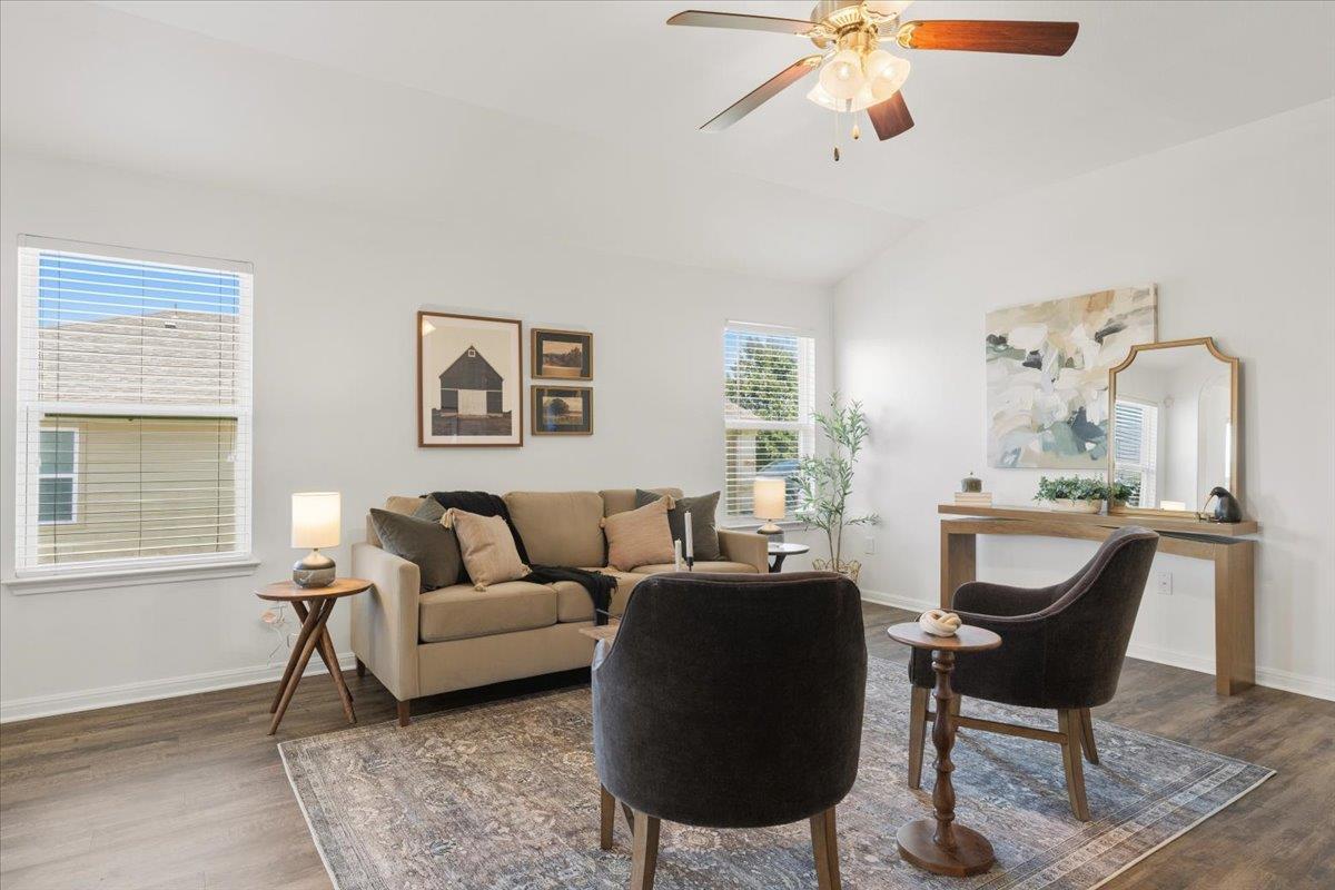 300 Nueces River Trl, Hutto, TX 78634