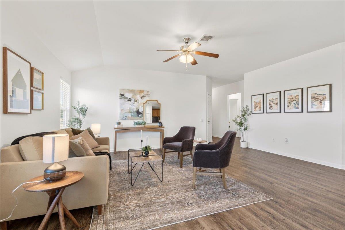 300 Nueces River Trl, Hutto, TX 78634