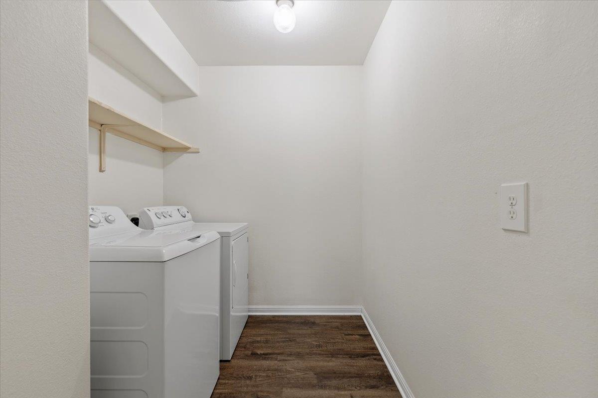 300 Nueces River Trl, Hutto, TX 78634