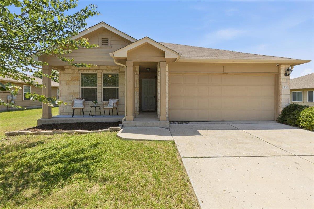 300 Nueces River Trl, Hutto, TX 78634