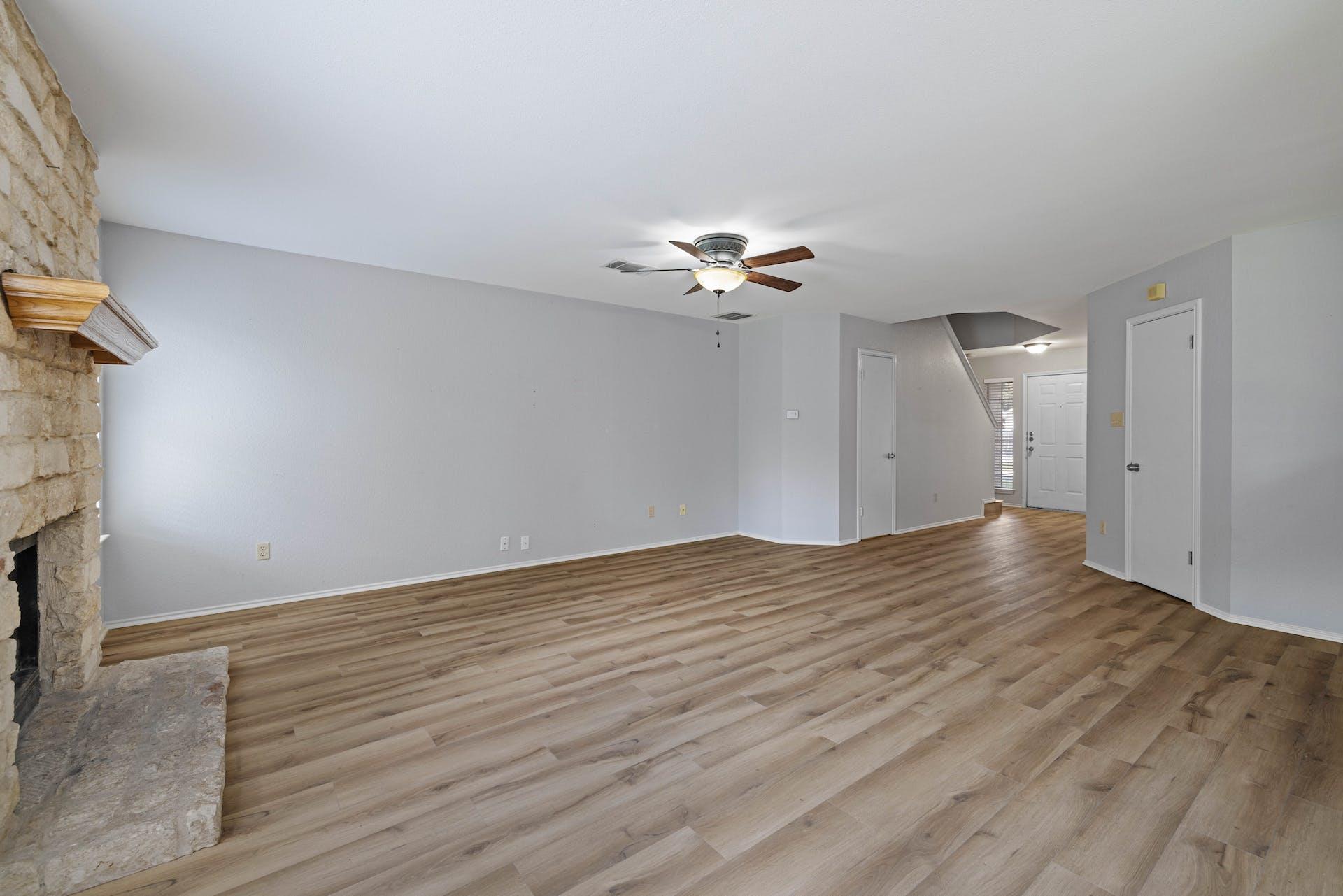8413 Priest River Dr, Round Rock, TX 78681