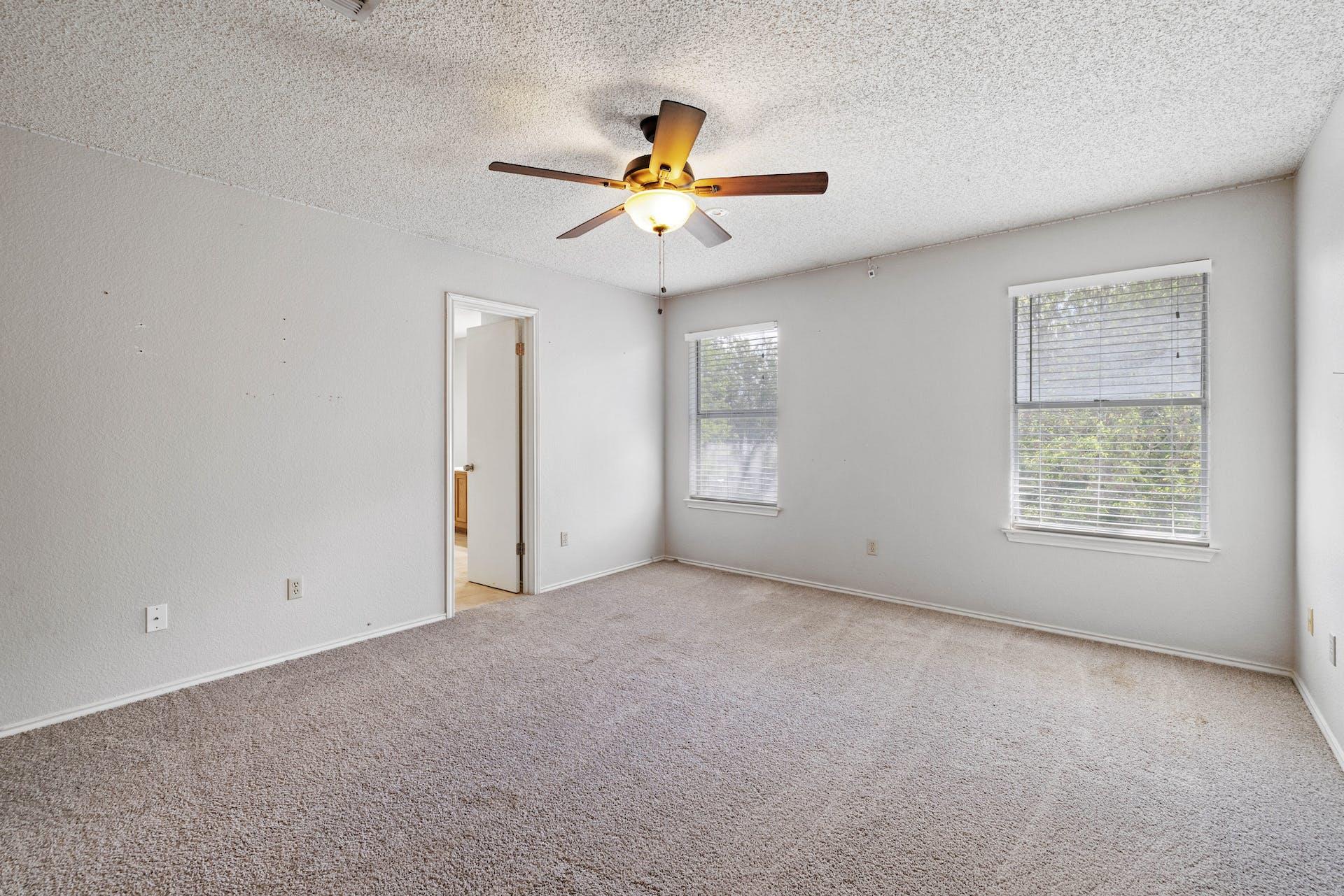 8413 Priest River Dr, Round Rock, TX 78681