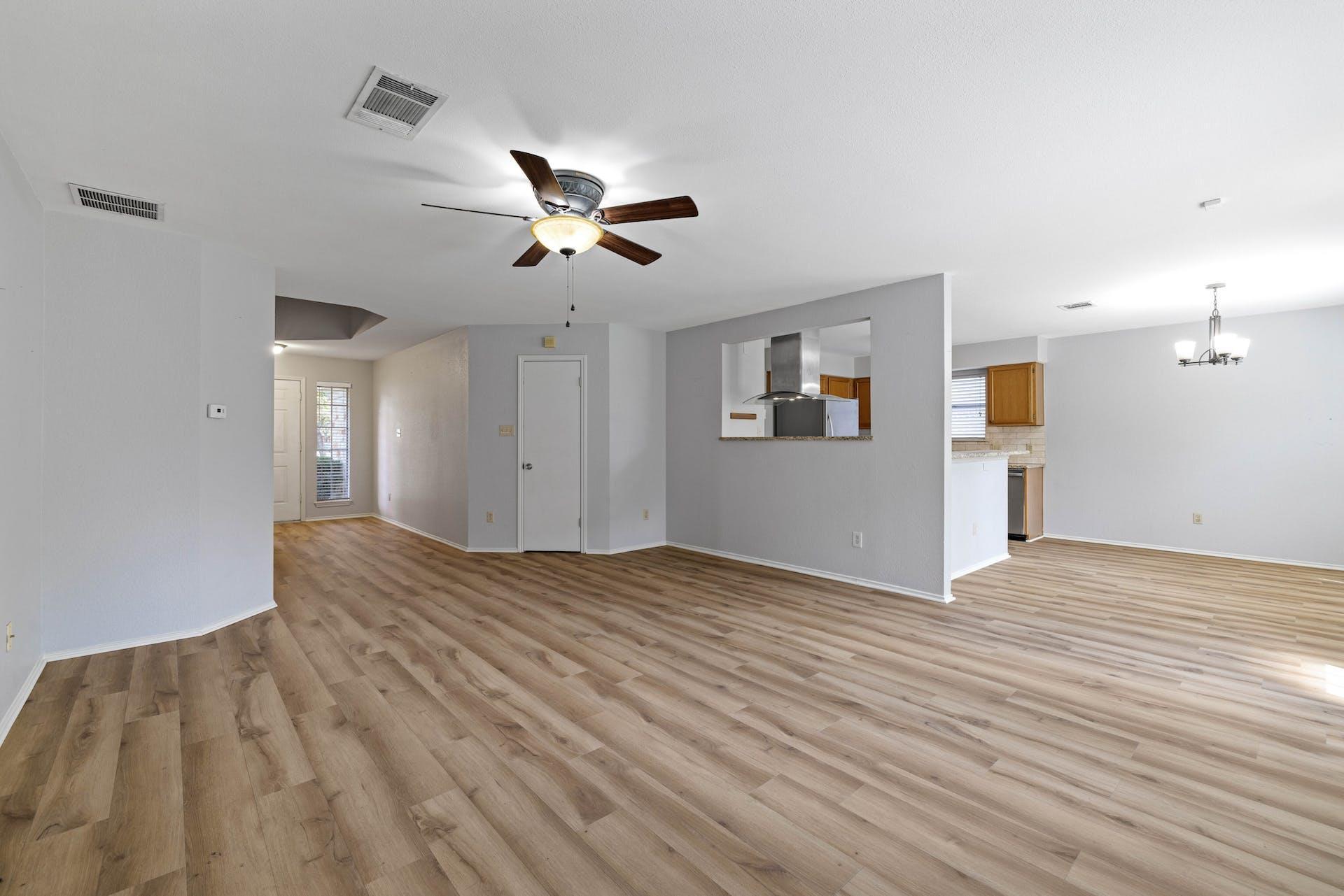 8413 Priest River Dr, Round Rock, TX 78681