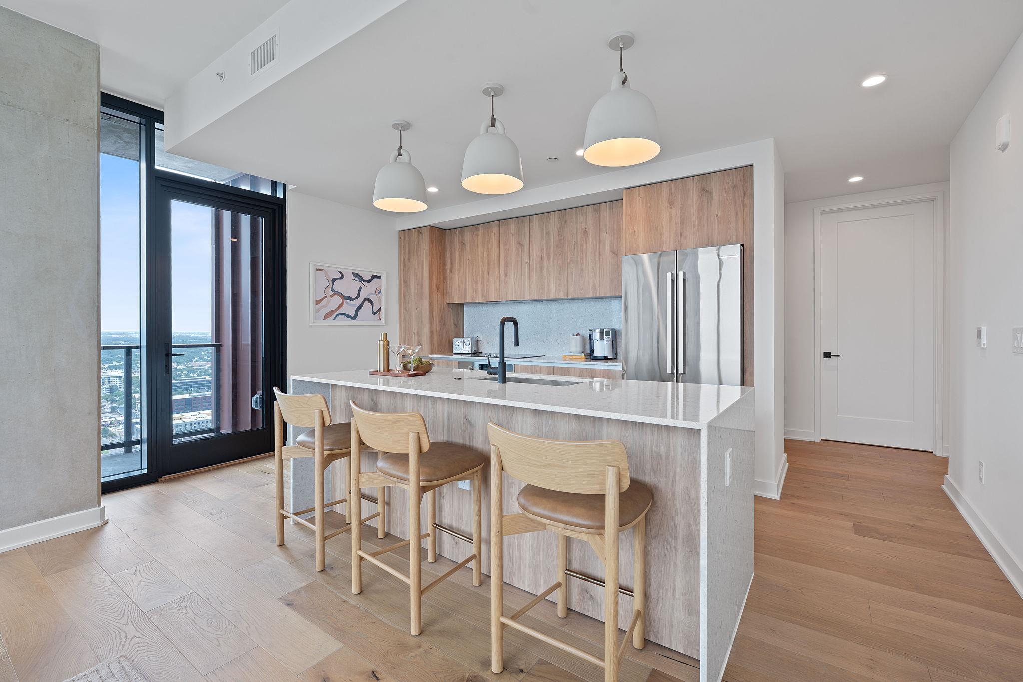84 East Ave # 1401, Austin, TX 78701