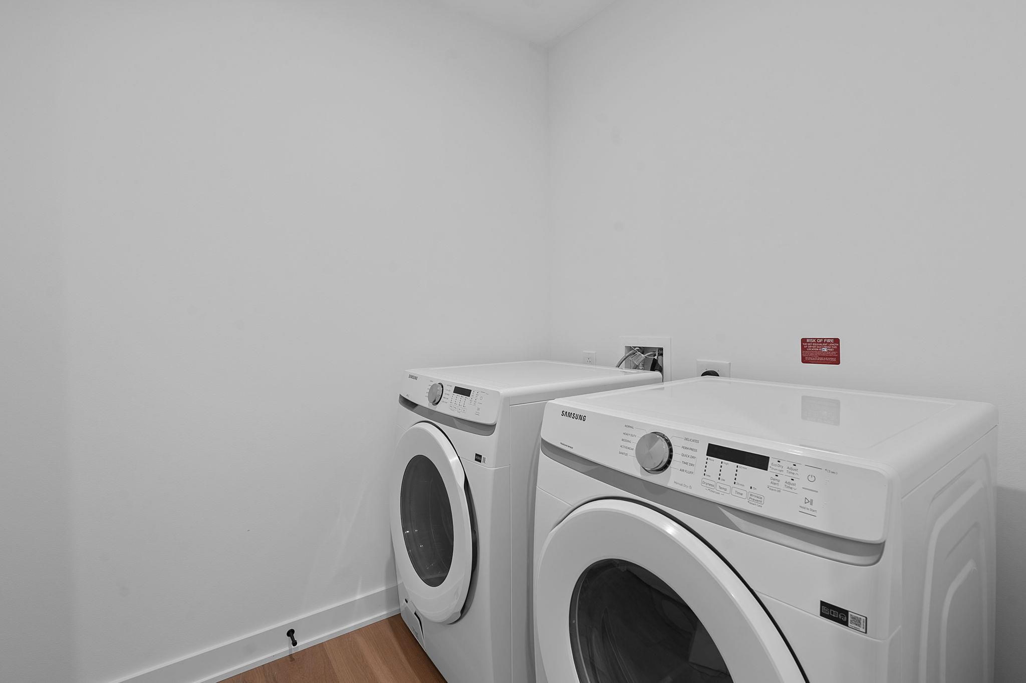84 East Ave # 1401, Austin, TX 78701