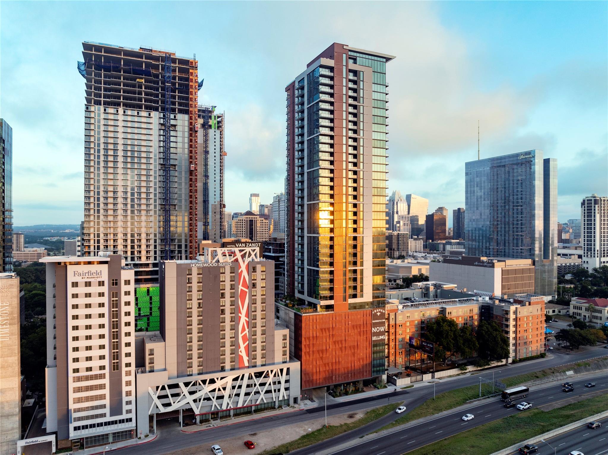 84 East Ave # 1401, Austin, TX 78701