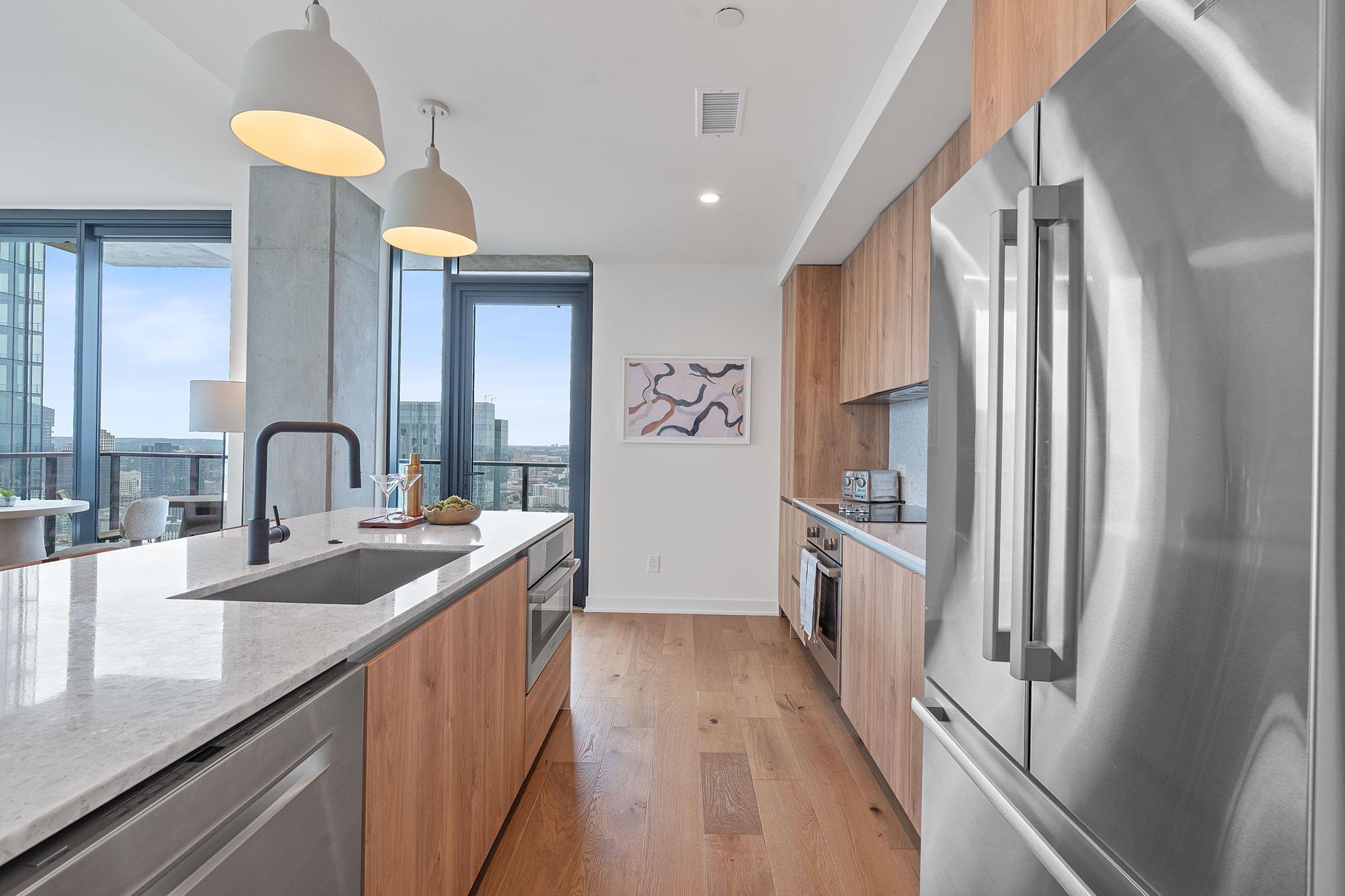 84 East Ave # 1401, Austin, TX 78701
