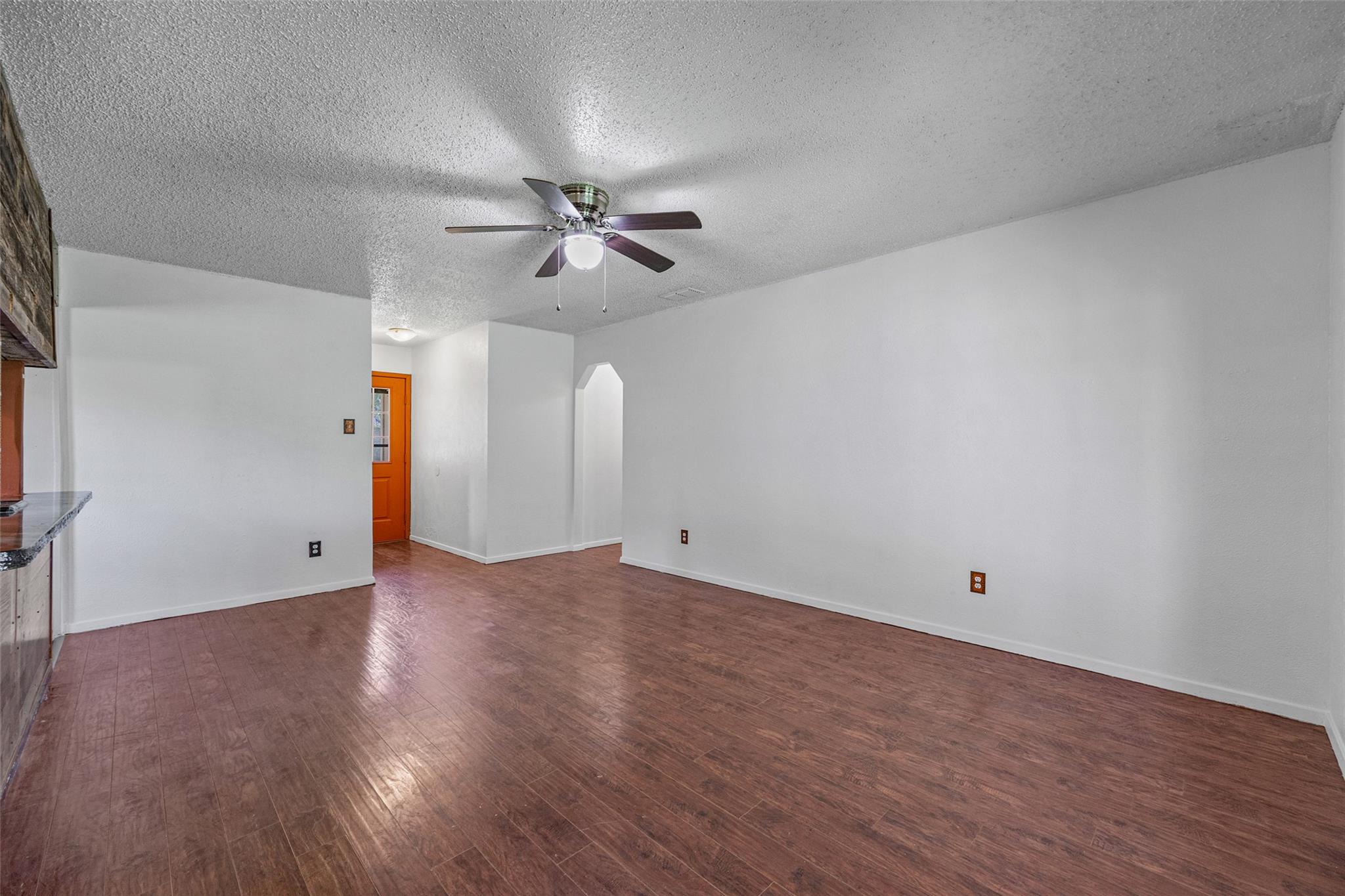 514 Yucca Dr, Round Rock, TX 78681