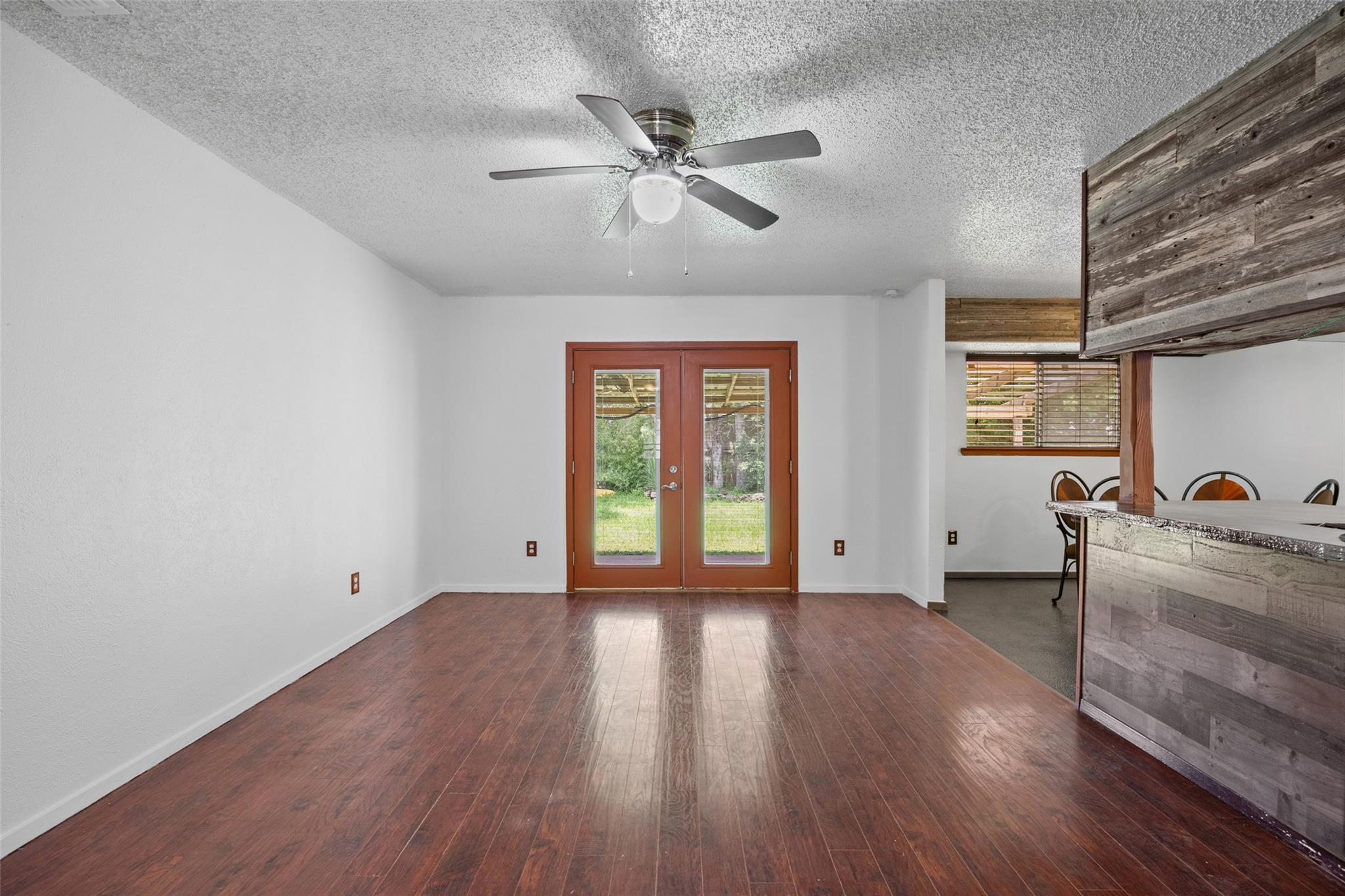 514 Yucca Dr, Round Rock, TX 78681