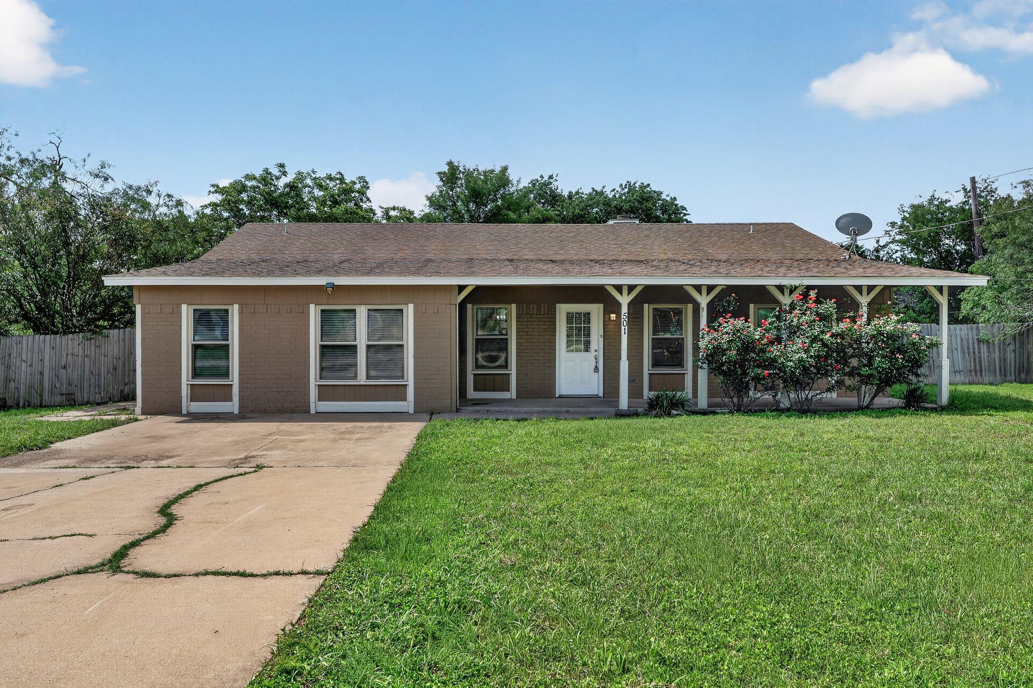 501 Possum Trot St, Burnet, TX 78611