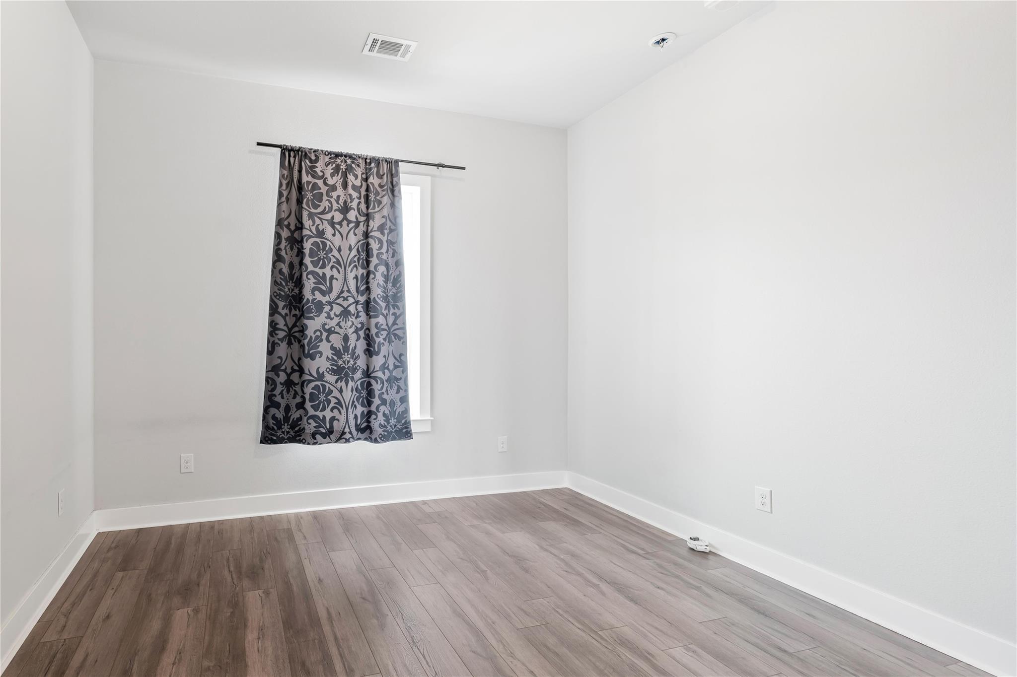 4507 E Martin Luther King Jr Blvd # 122, Austin, TX 78721