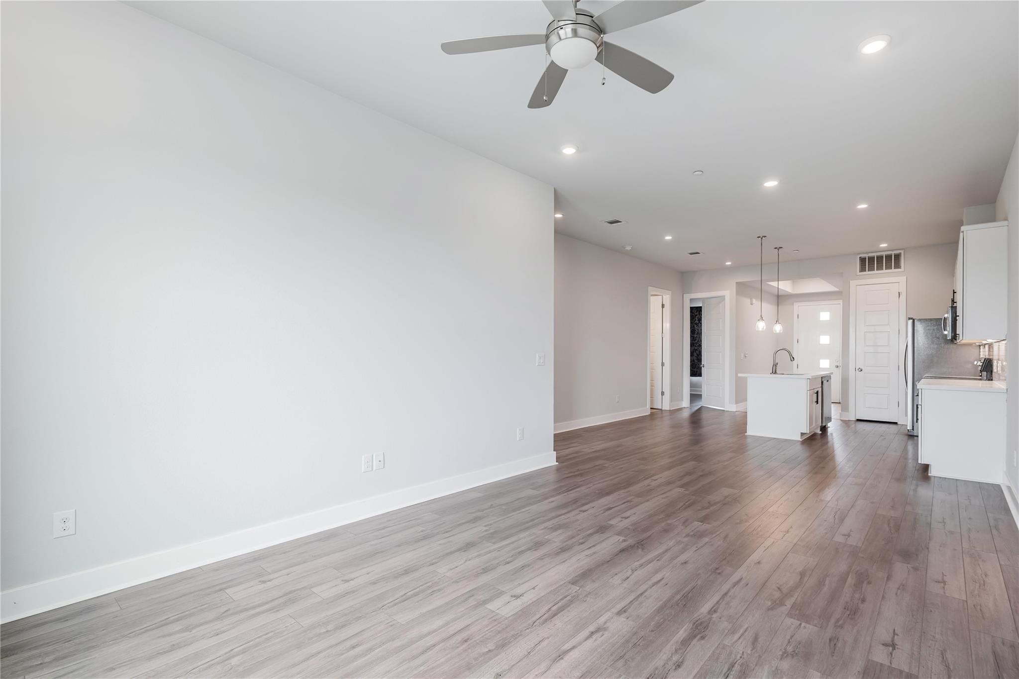 4507 E Martin Luther King Jr Blvd # 122, Austin, TX 78721