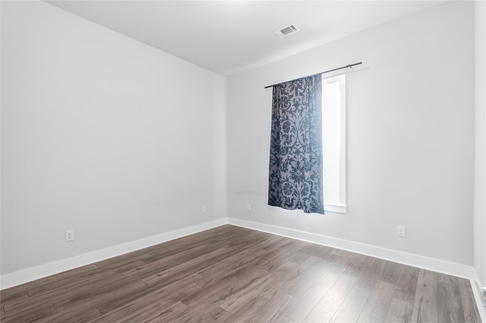 4507 E Martin Luther King Jr Blvd # 122, Austin, TX 78721