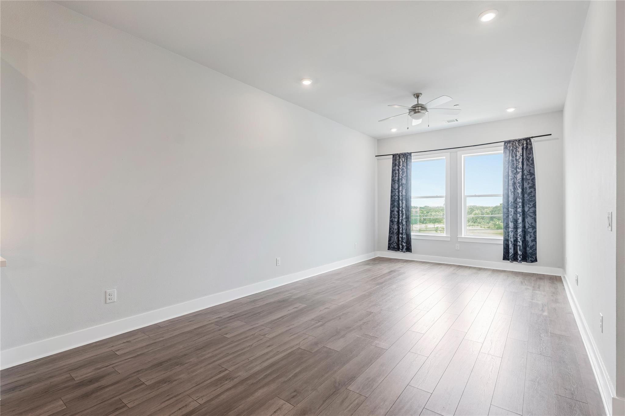4507 E Martin Luther King Jr Blvd # 122, Austin, TX 78721
