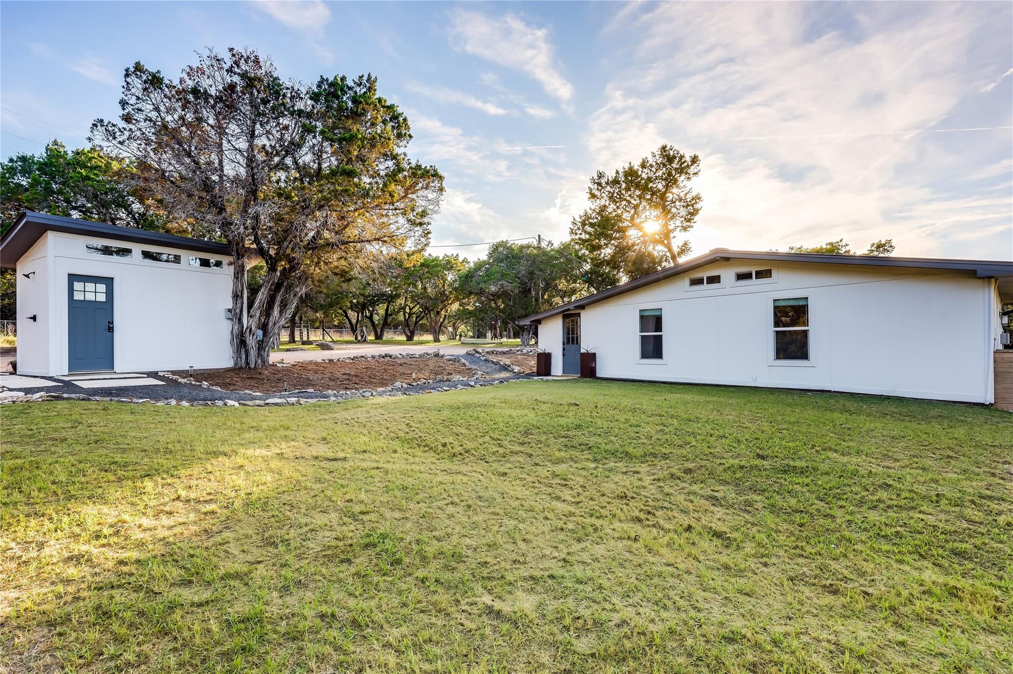 23614 Midway Dr, Marble Falls, TX 78654