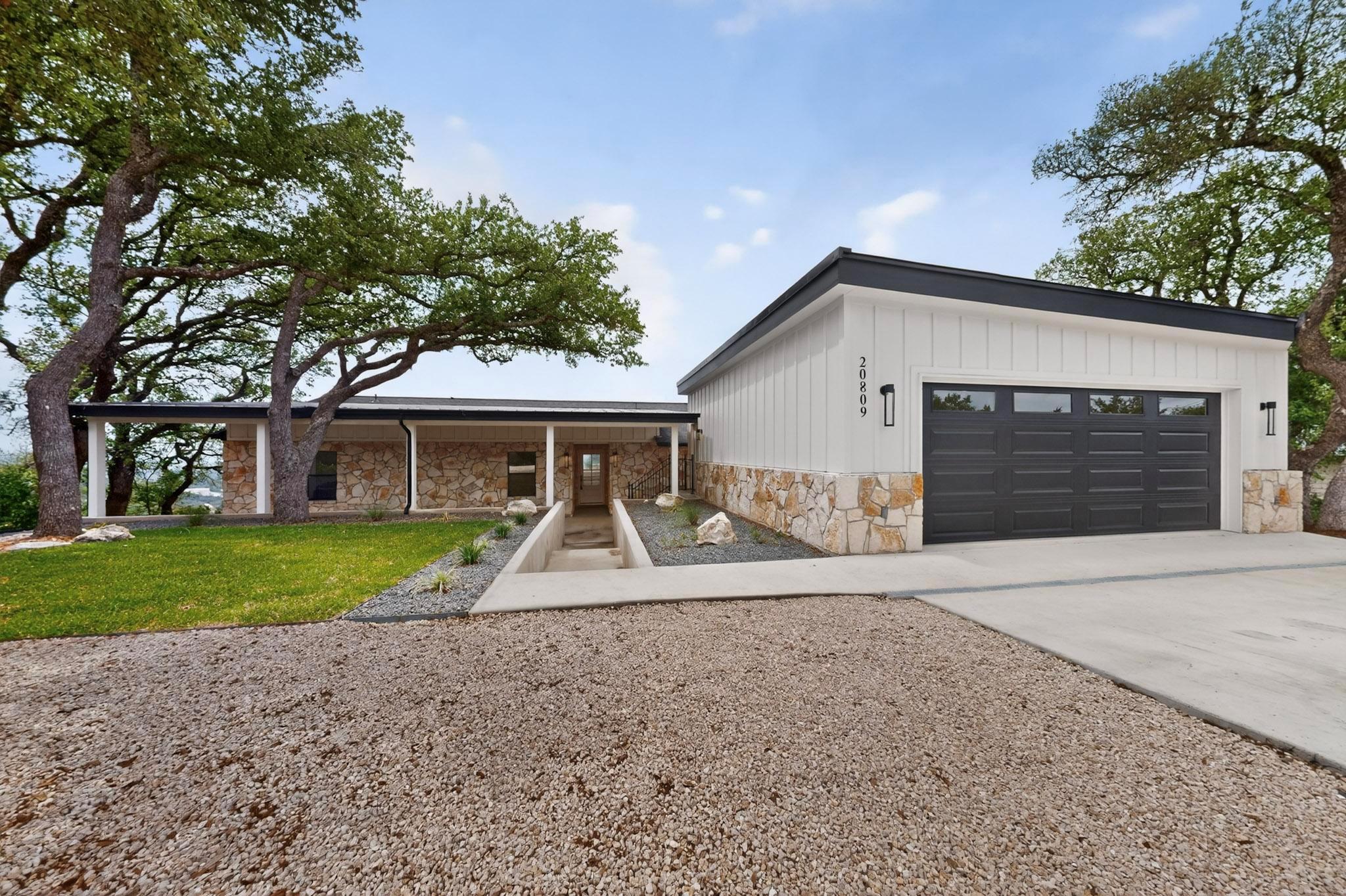 20809 Adobe Trl, Lago Vista, TX 78645