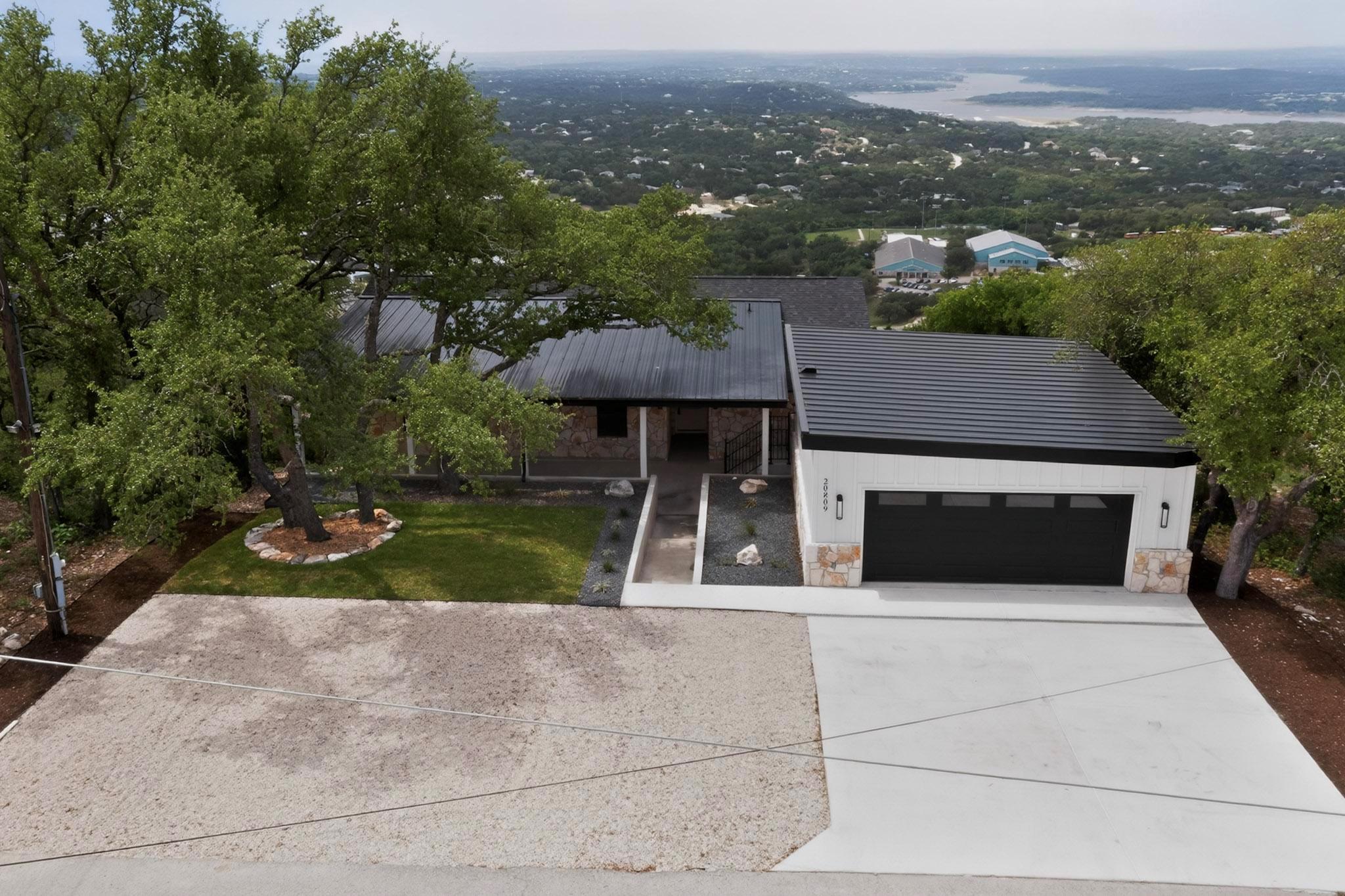 20809 Adobe Trl, Lago Vista, TX 78645