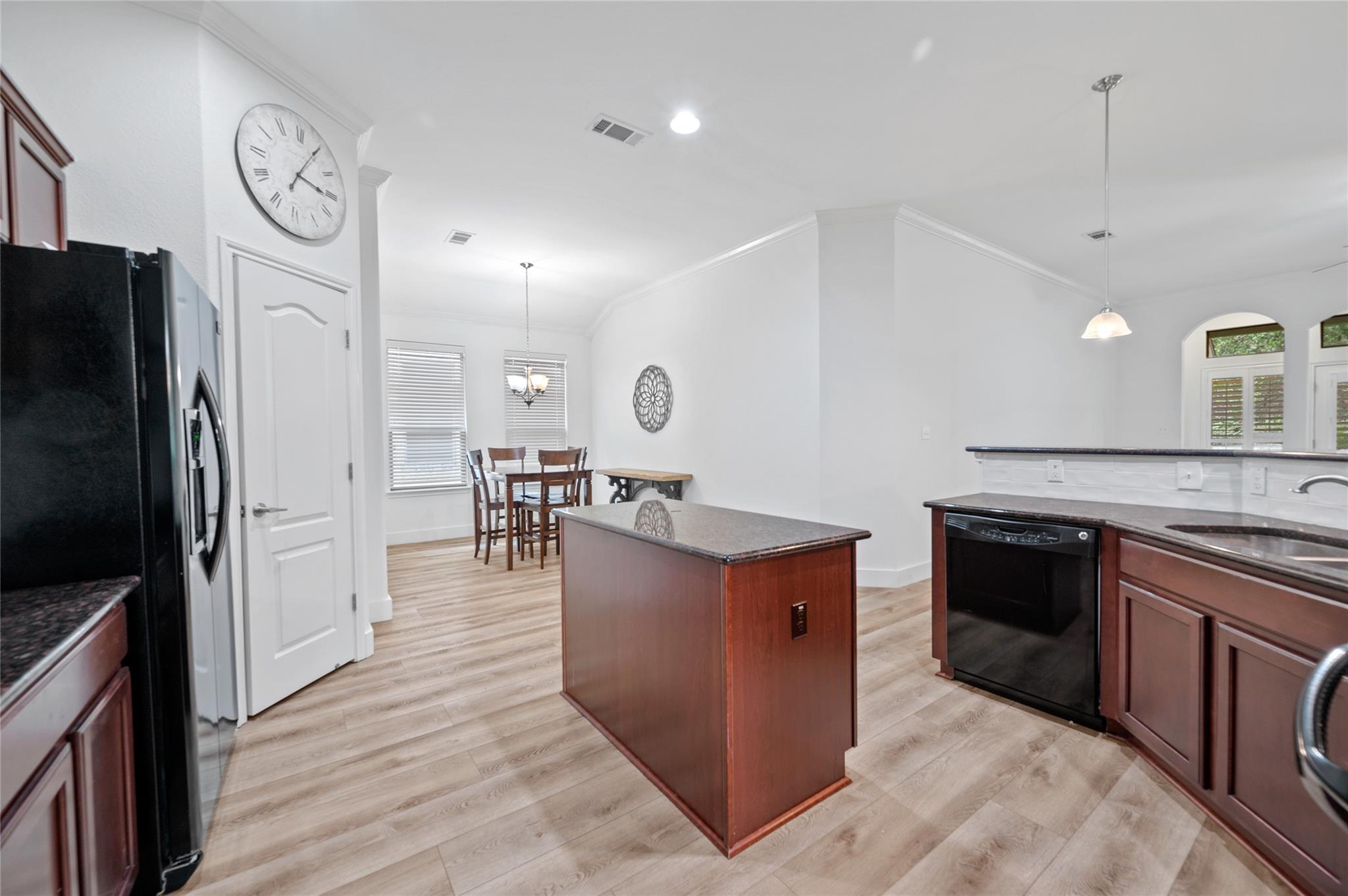 4512 Pyrenees Pass, Bee Cave, TX 78738