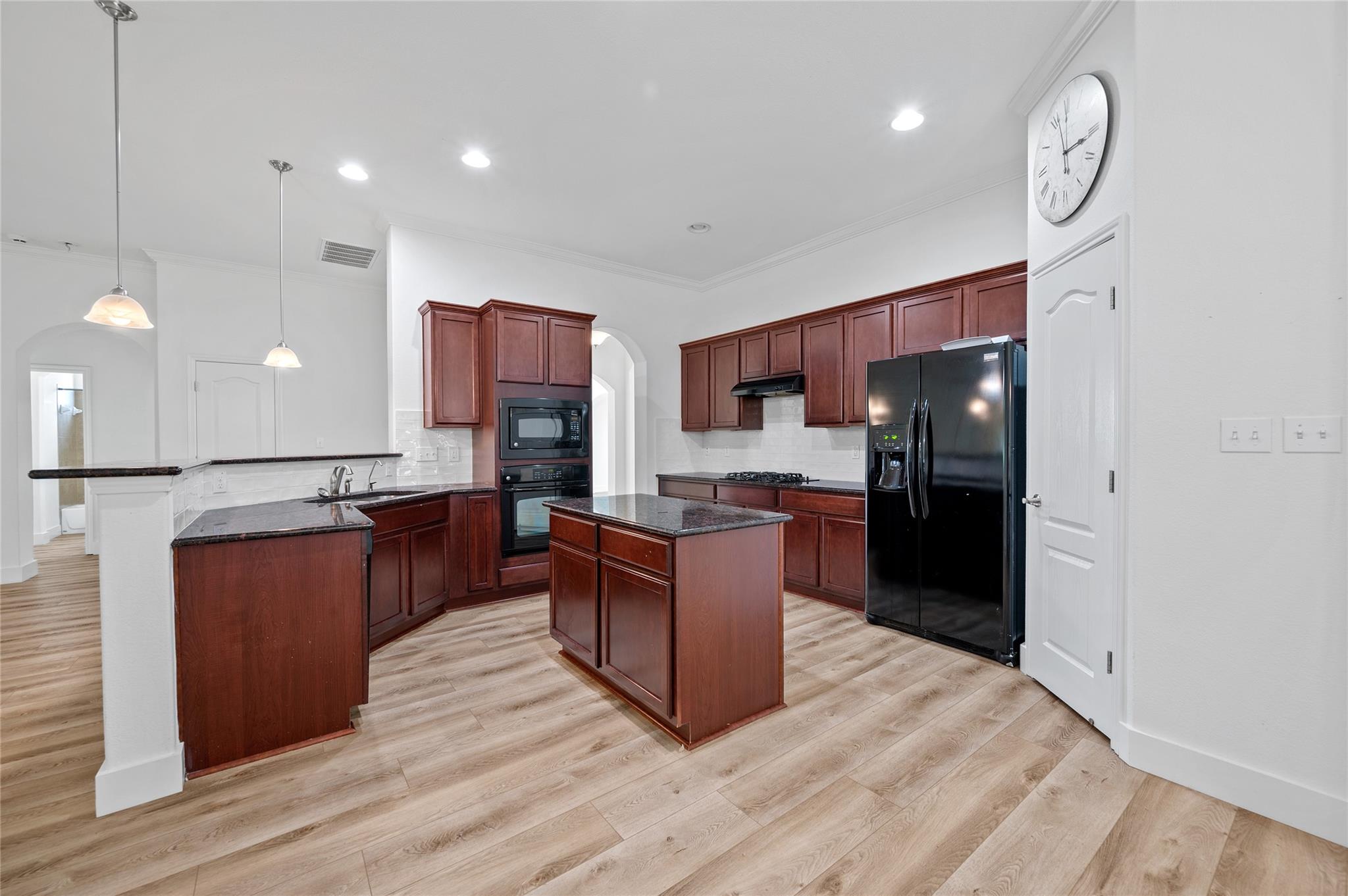 4512 Pyrenees Pass, Bee Cave, TX 78738