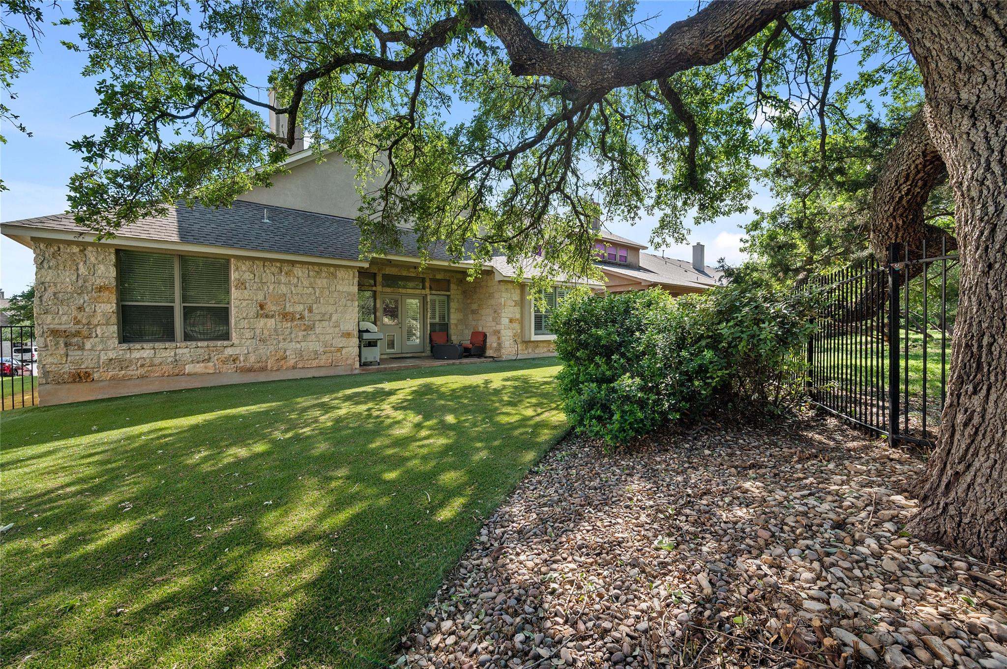 4512 Pyrenees Pass, Bee Cave, TX 78738