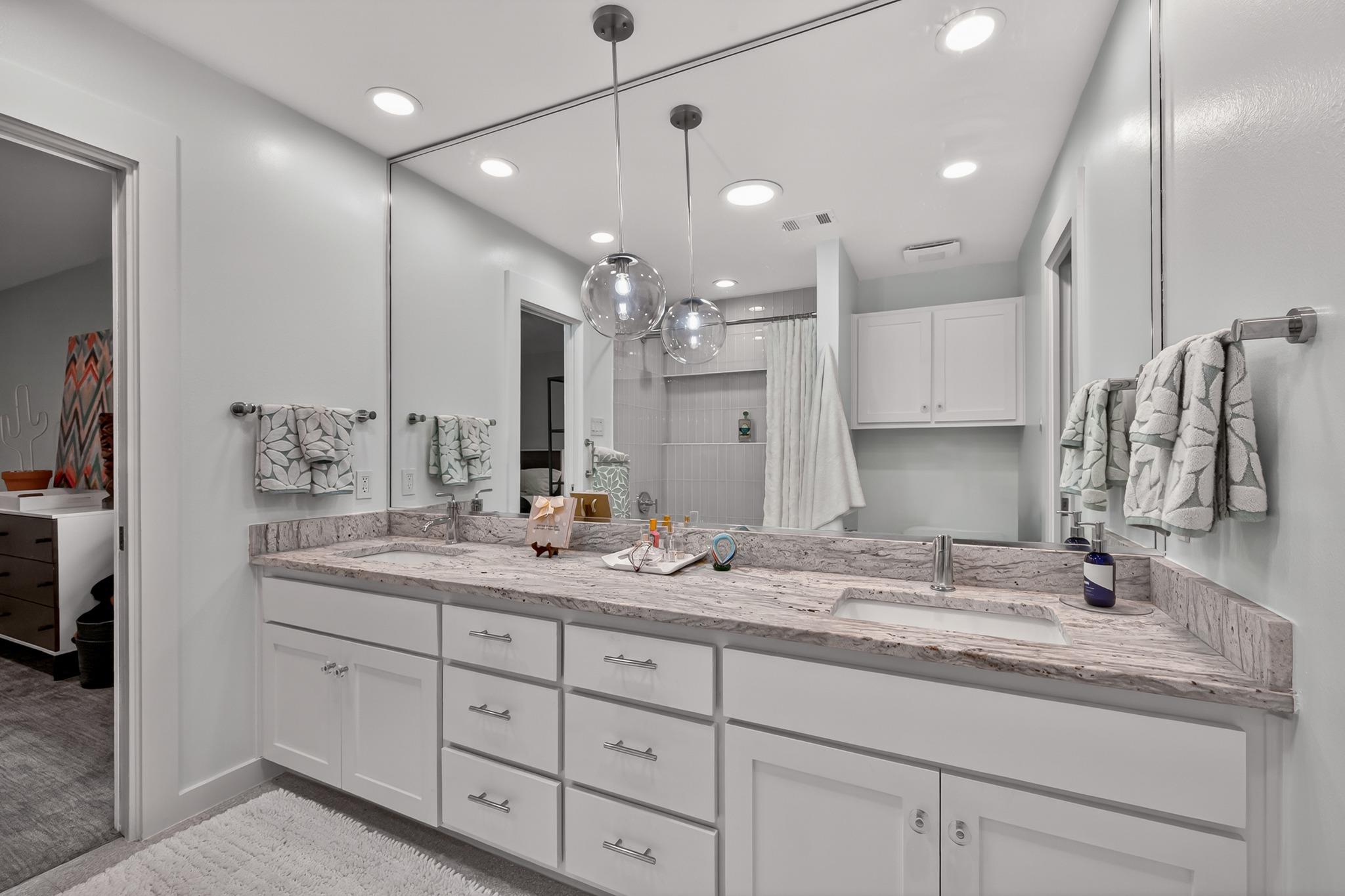 18 Sundown Pkwy, Austin, TX 78746