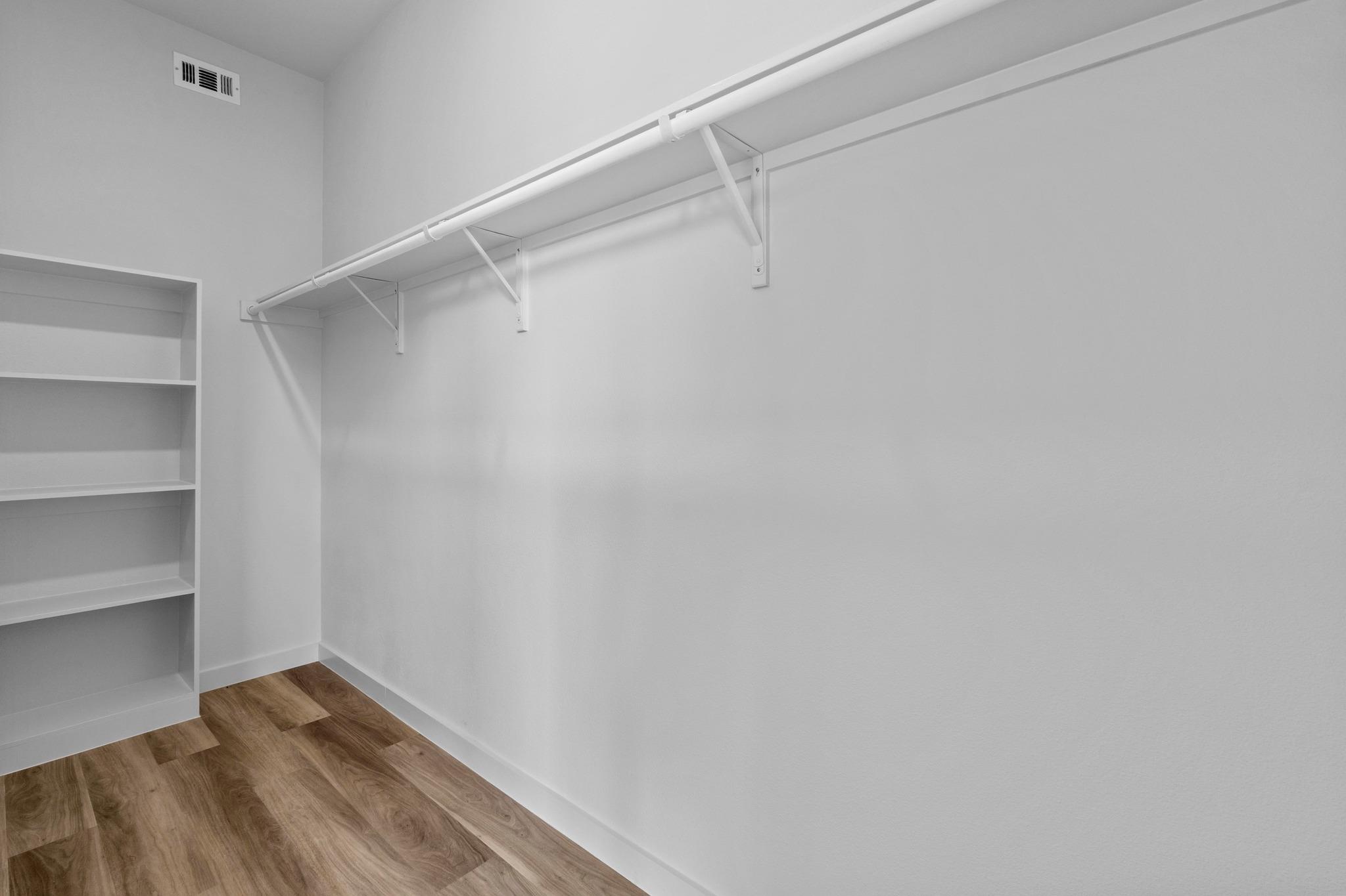4004 Banister Ln Ln # 214, Austin, TX 78704