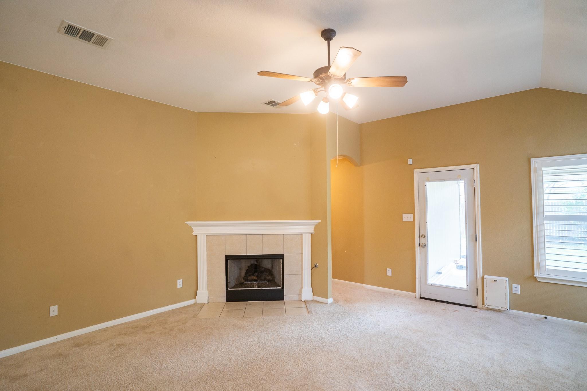 105 Remington Run, Bastrop, TX 78602
