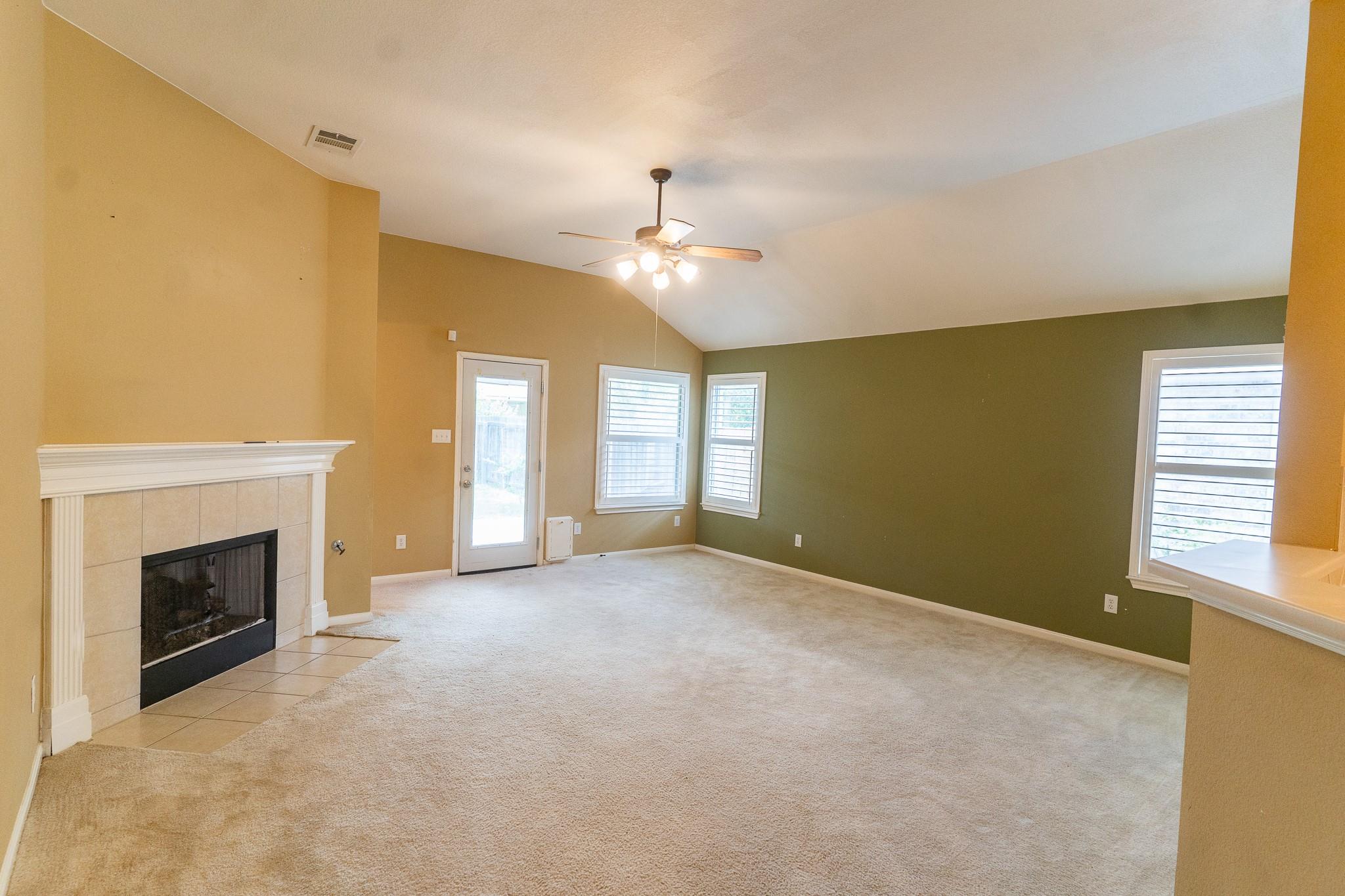 105 Remington Run, Bastrop, TX 78602