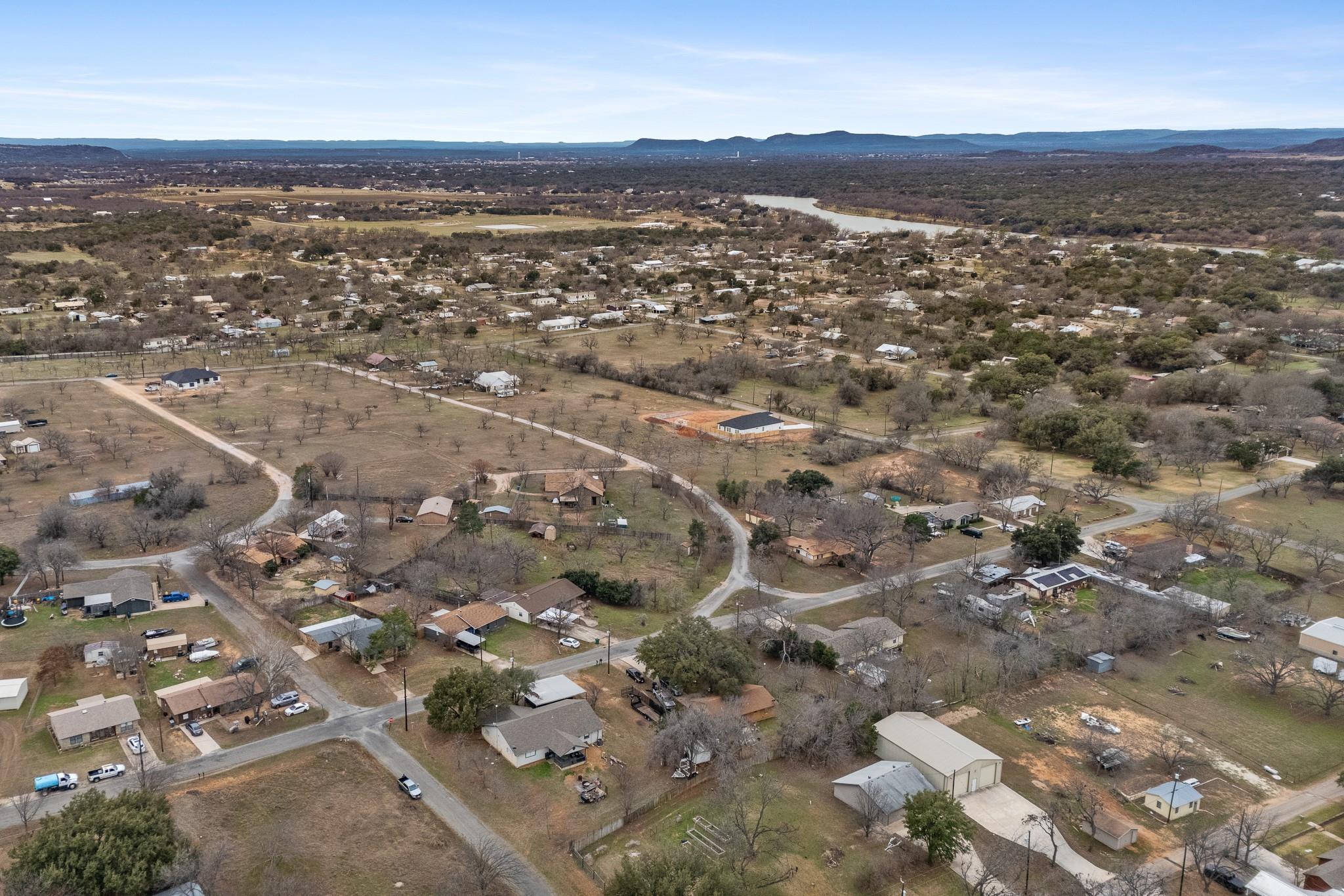 400 N River Oaks Dr, Burnet, TX 78611